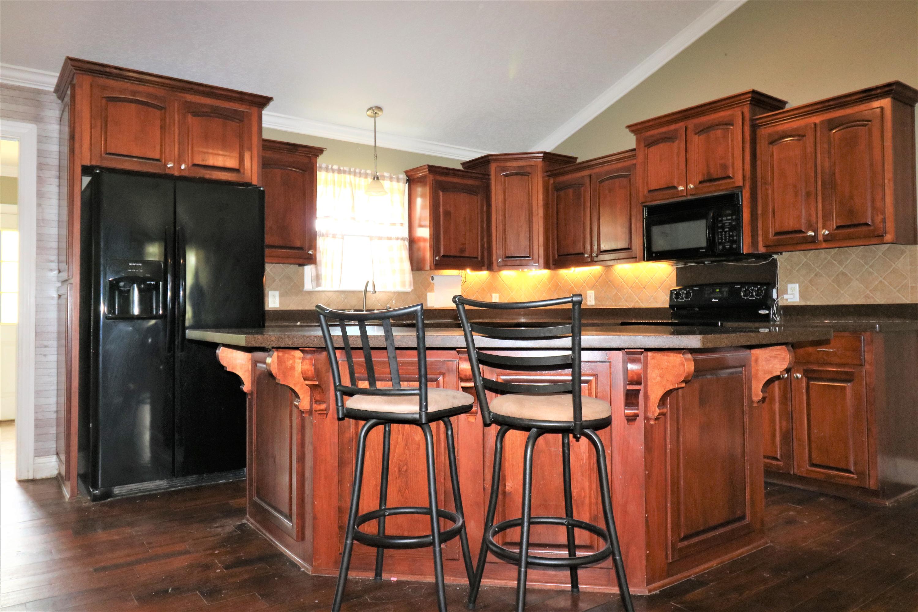 NO RECORDED SUBDIVISION - Residential