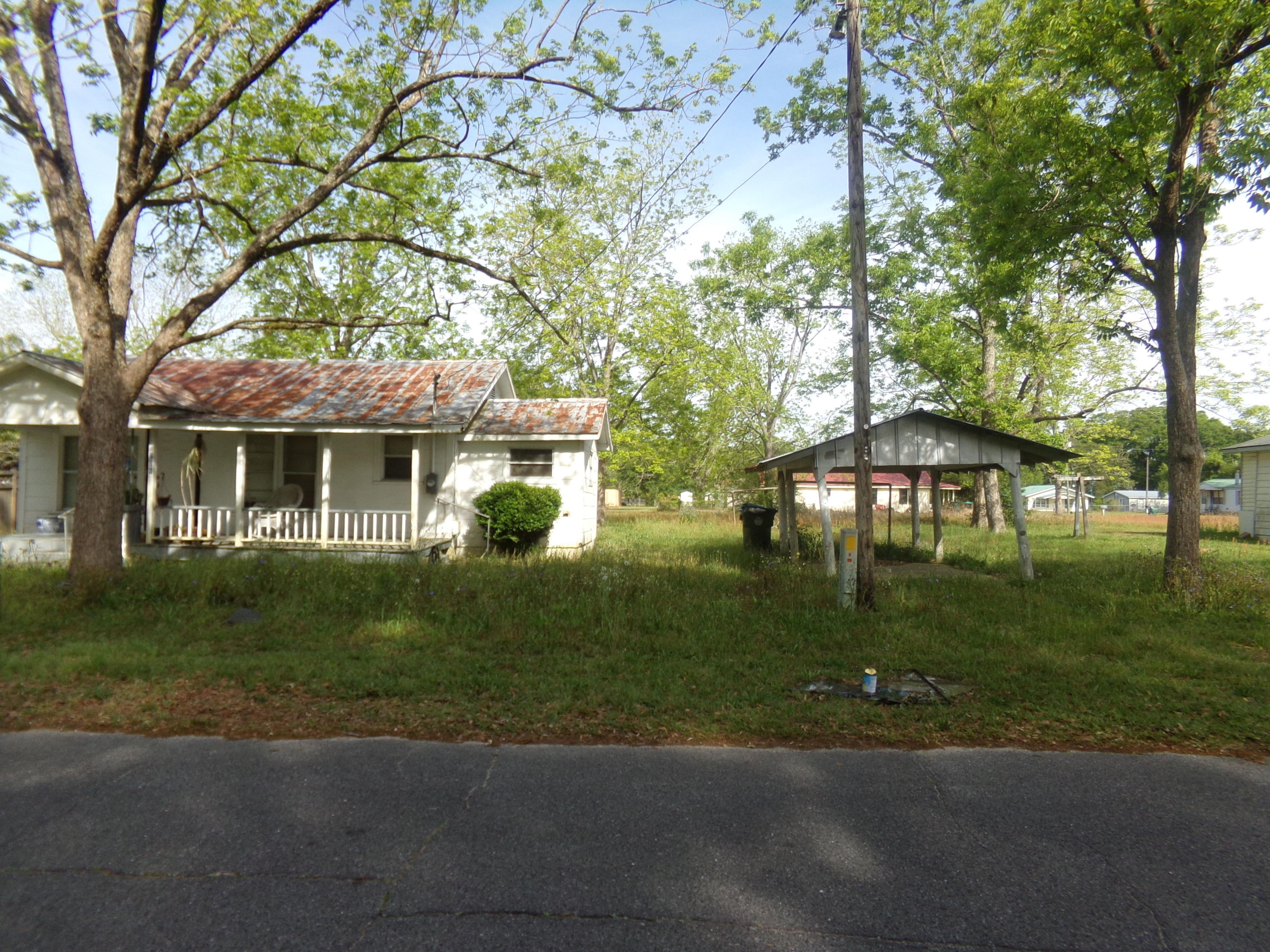 DEFUNIAK SPRINGS TOWN OF - Residential