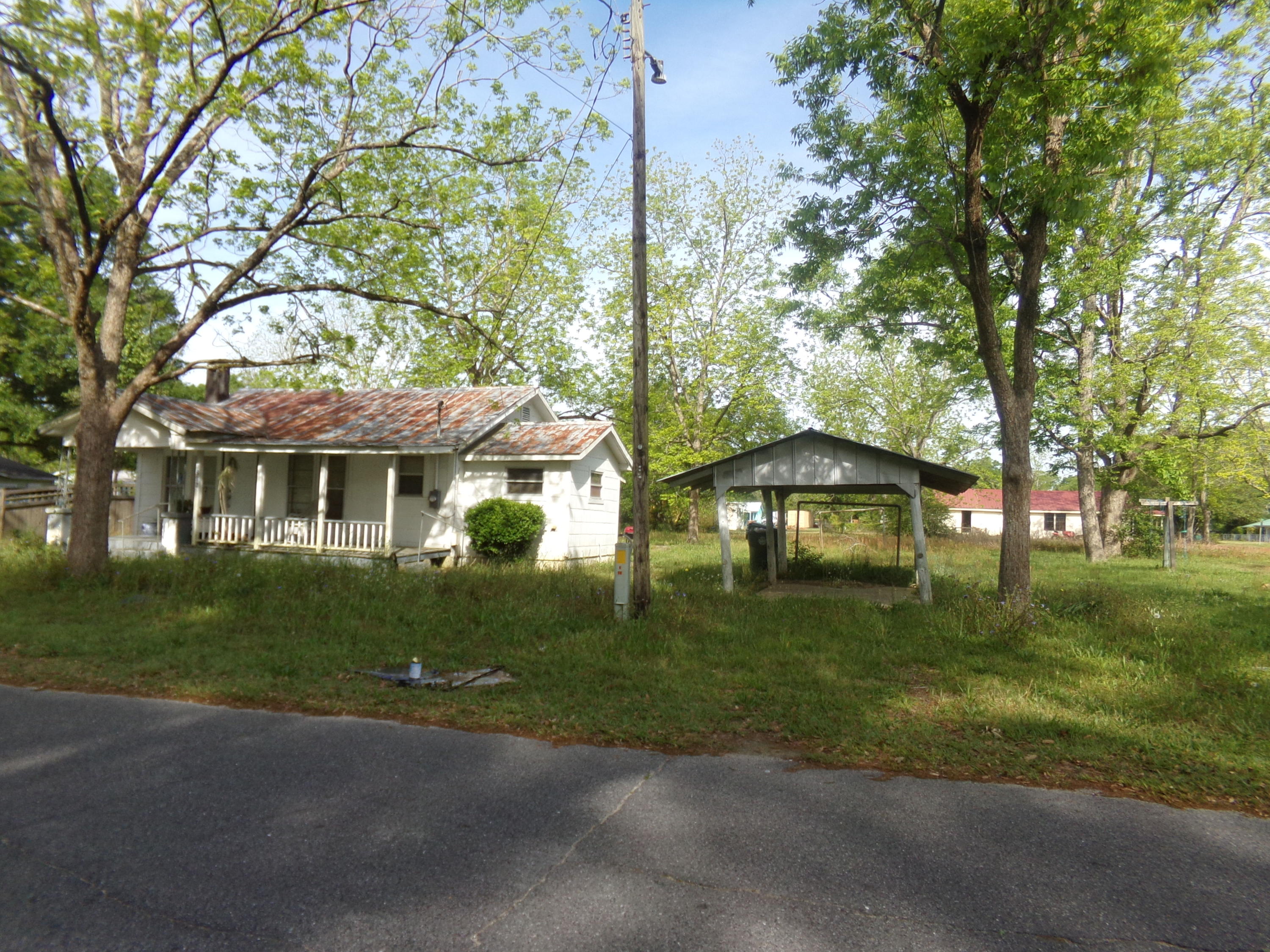 DEFUNIAK SPRINGS TOWN OF - Residential