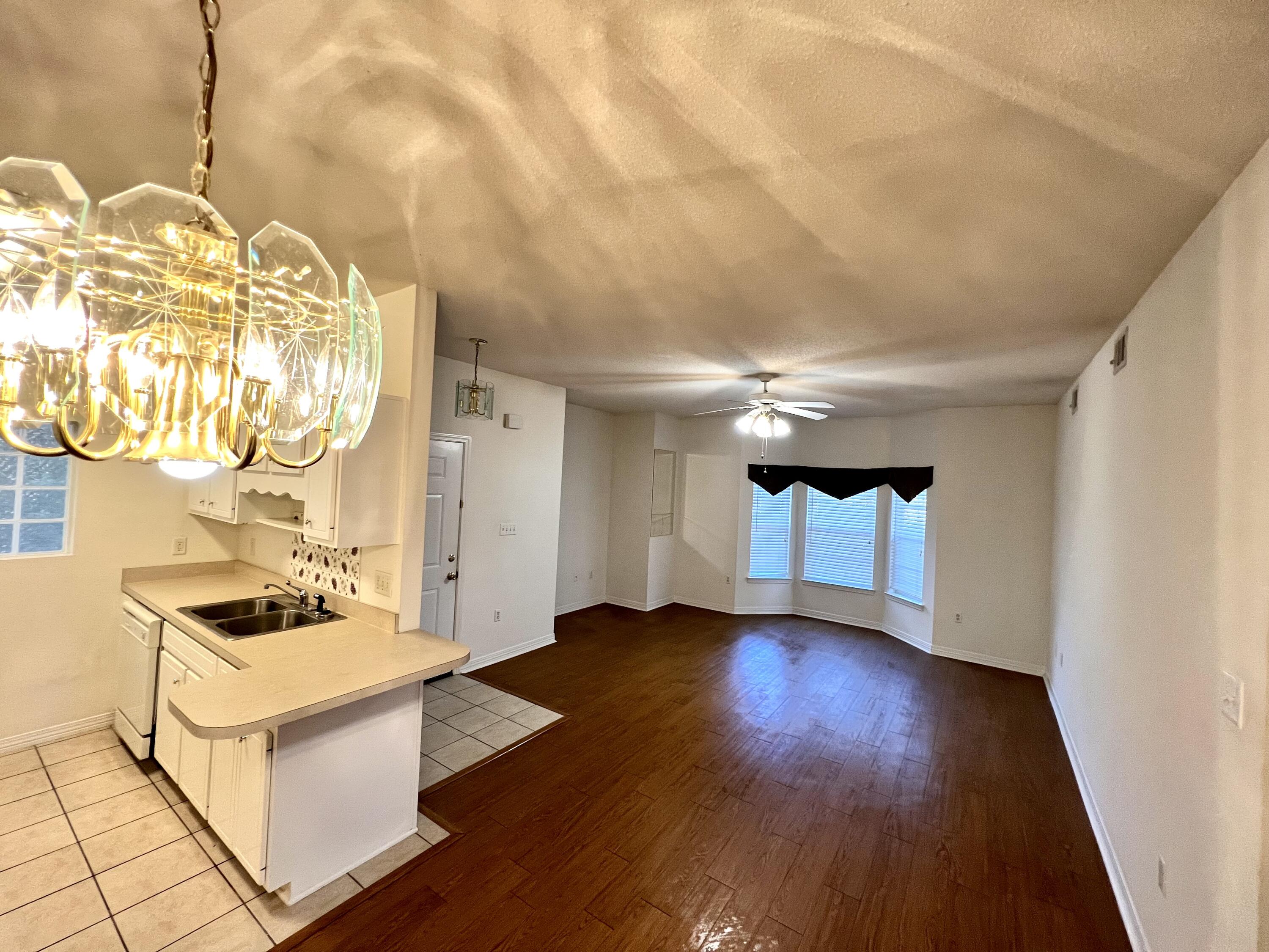 THE OAKS AT NICEVILLE PH I - Residential Lease