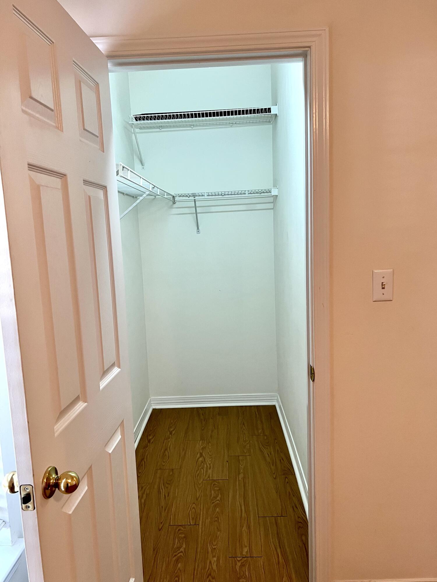 THE OAKS AT NICEVILLE PH I - Residential Lease