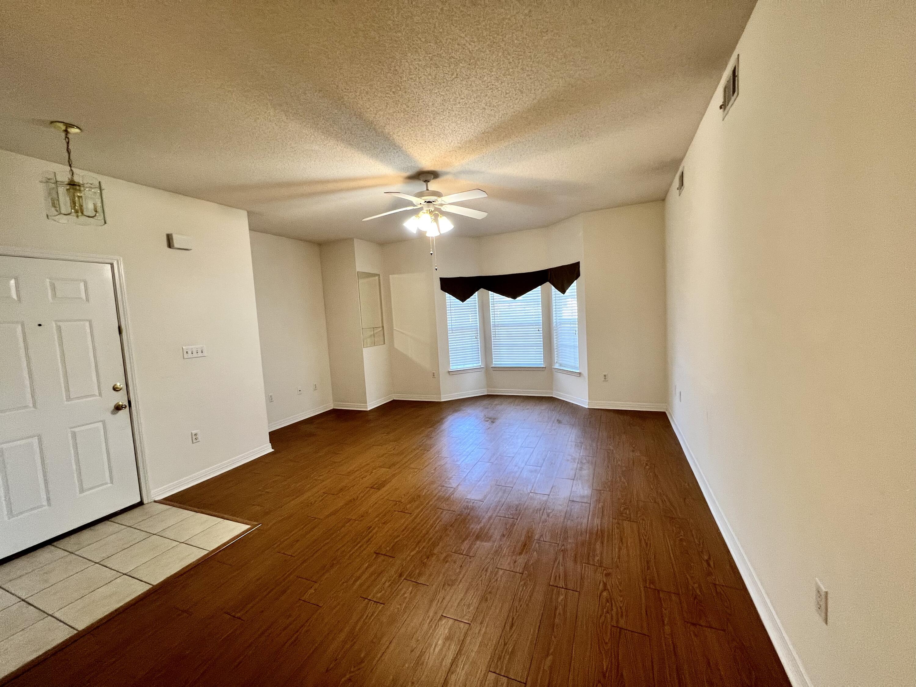 THE OAKS AT NICEVILLE PH I - Residential Lease