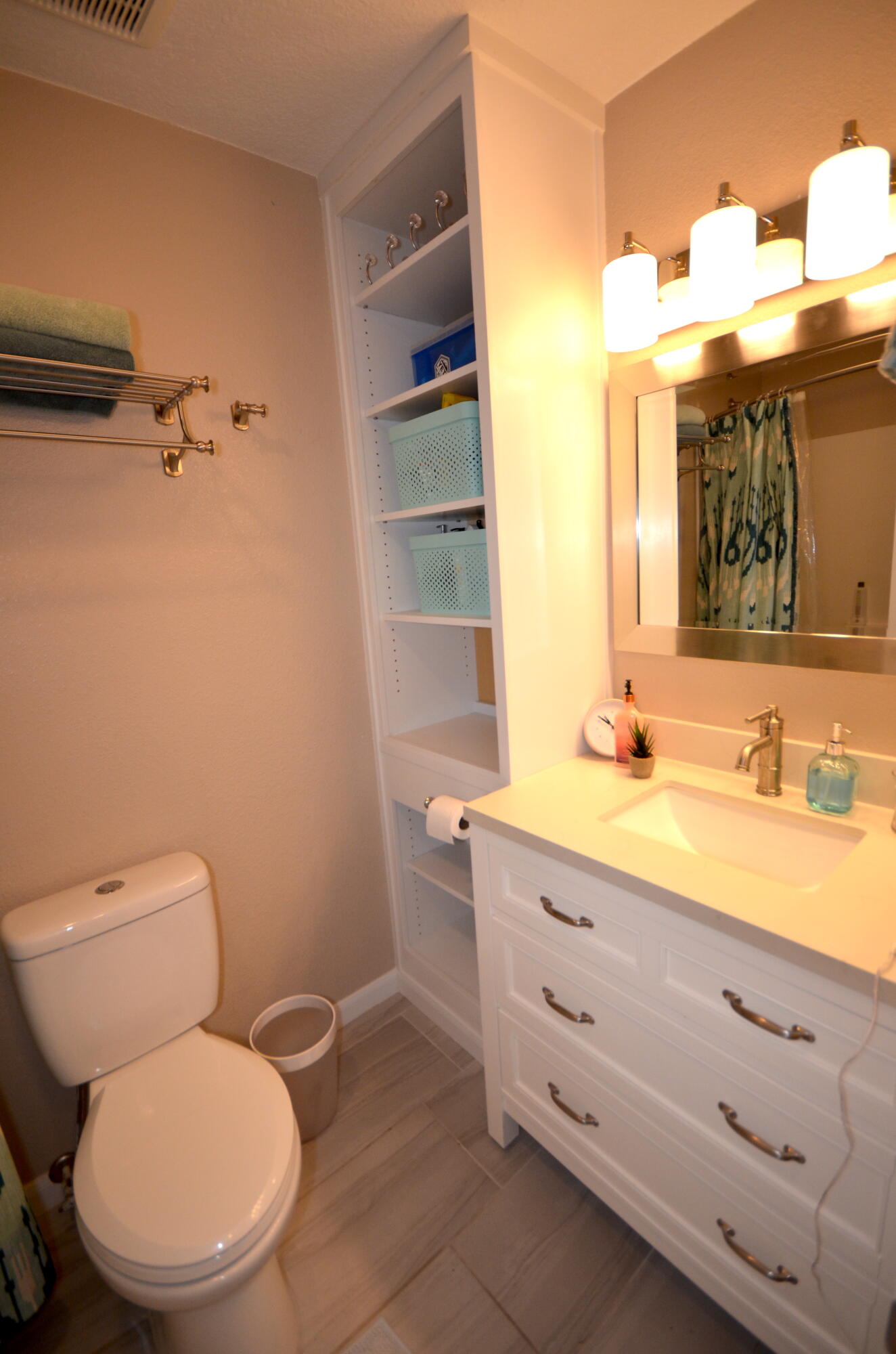 PINE MEADOWS - Residential