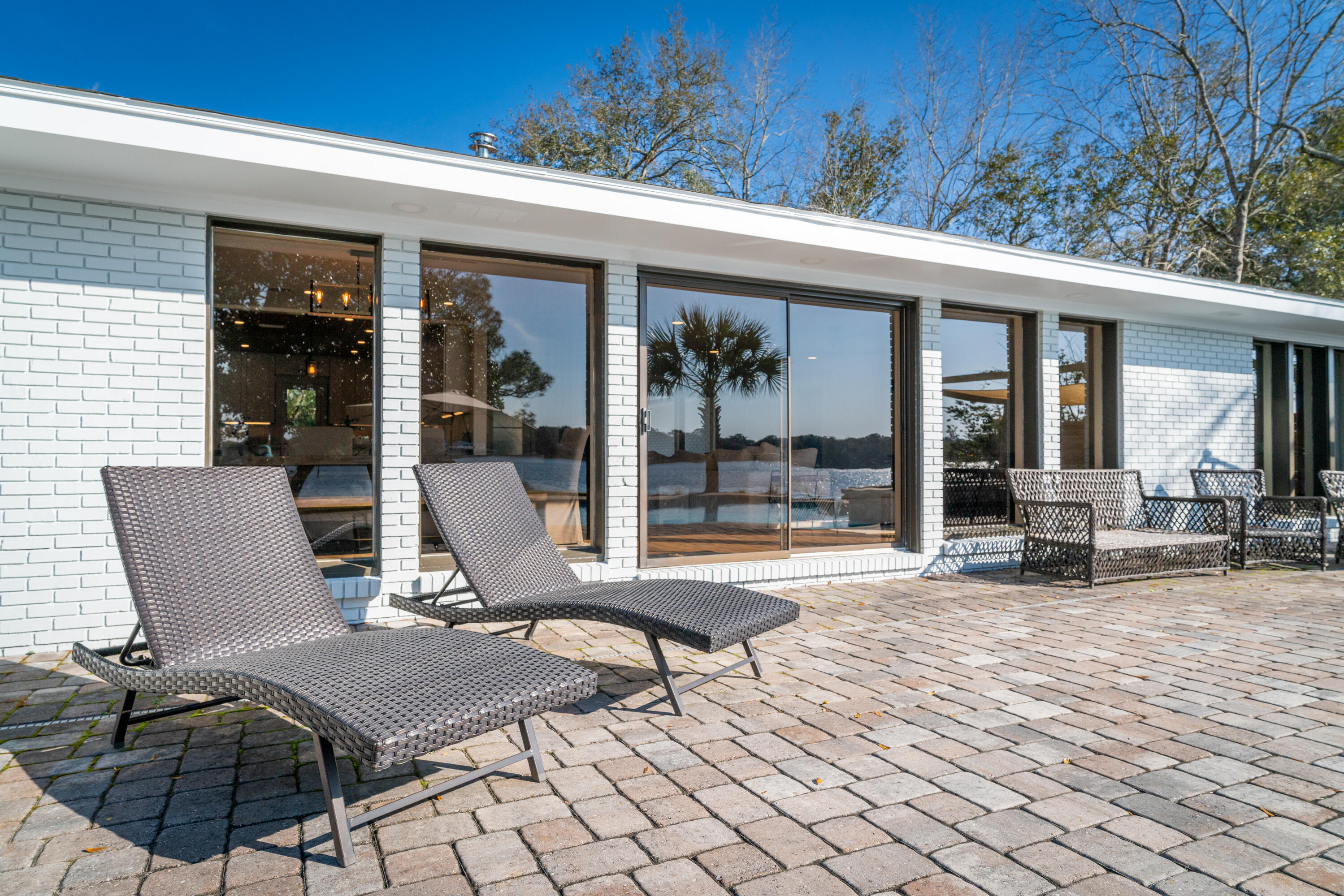 WOODLAND SHORES - Residential