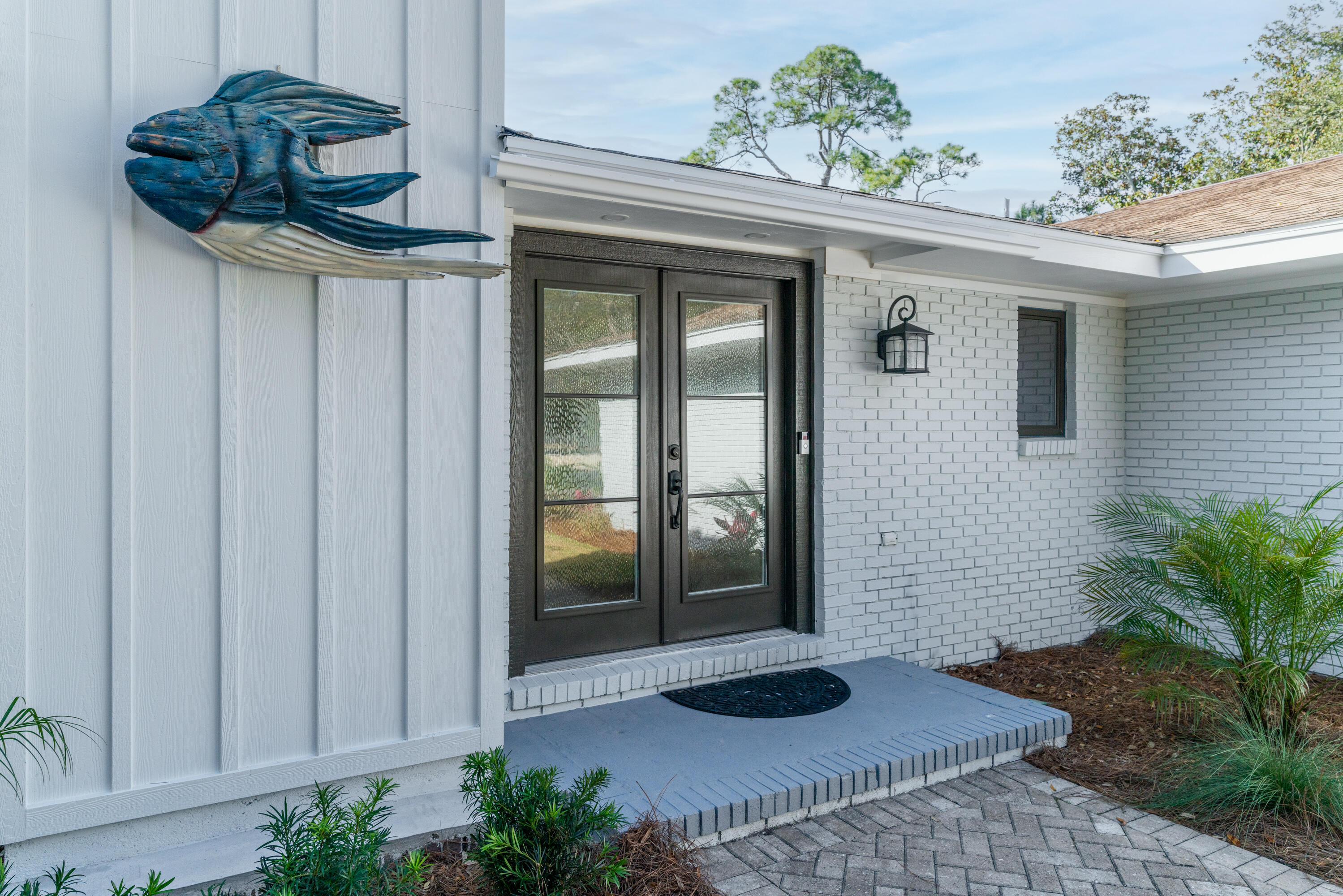 WOODLAND SHORES - Residential