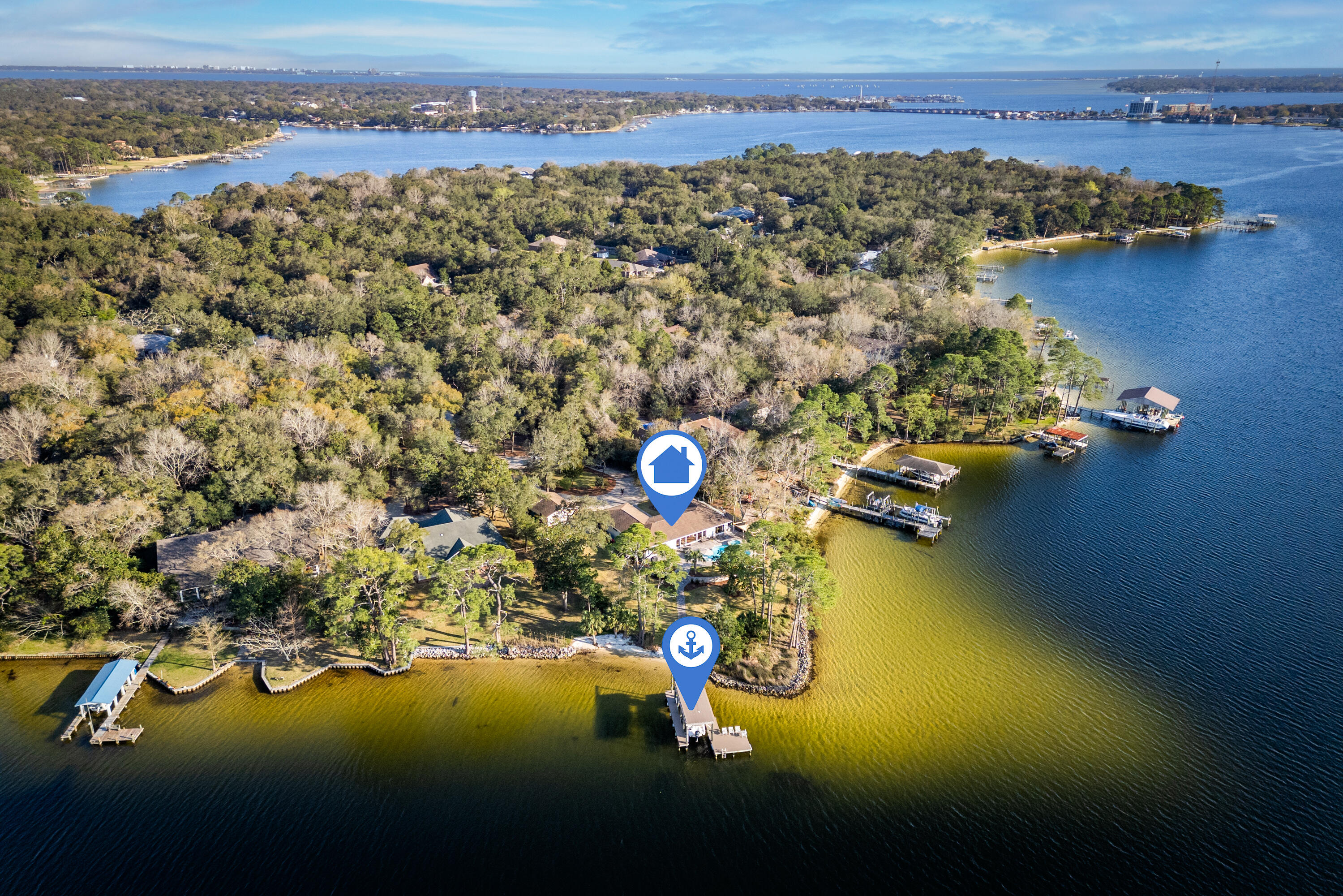 WOODLAND SHORES - Residential