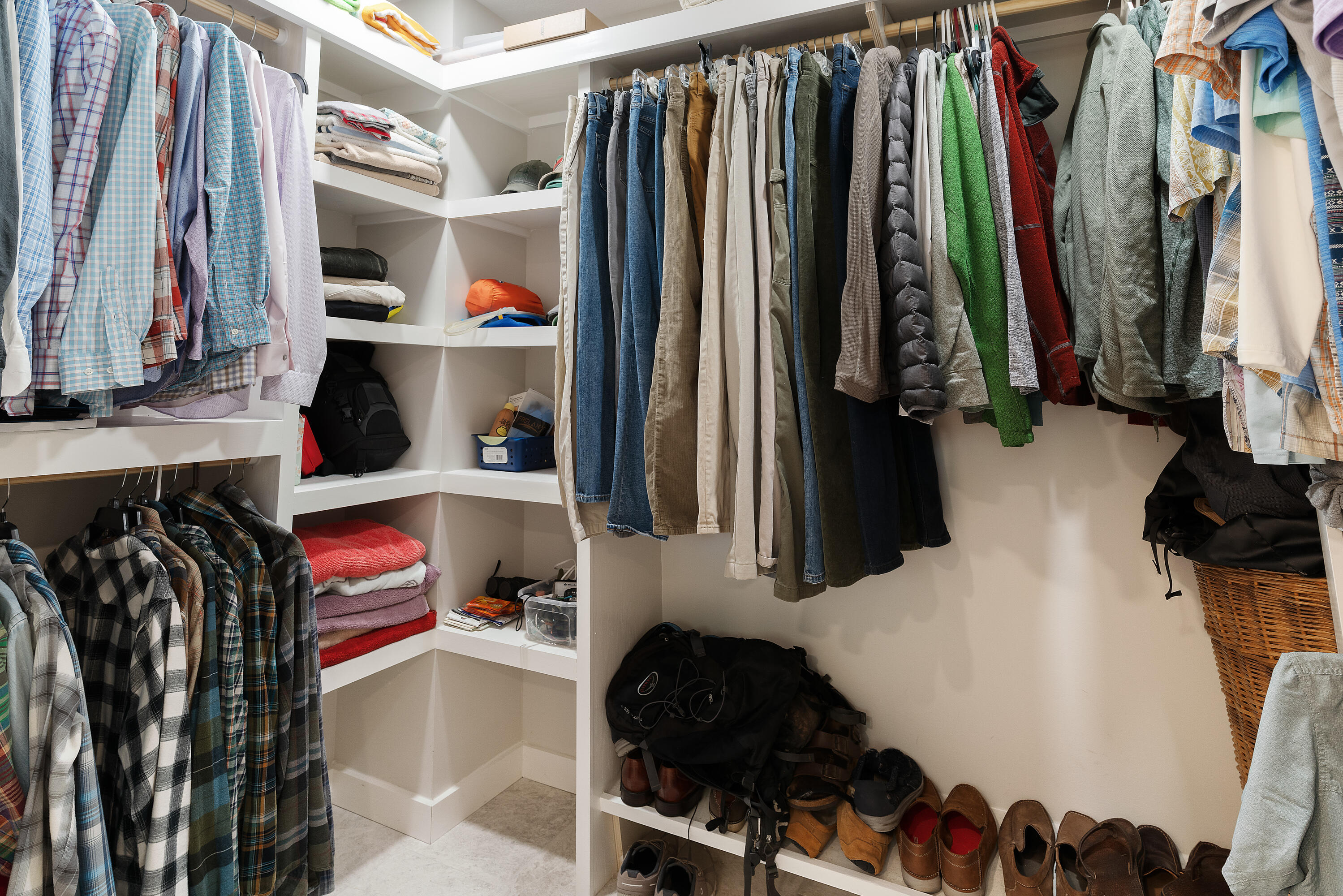 WOODLAND SHORES - Residential