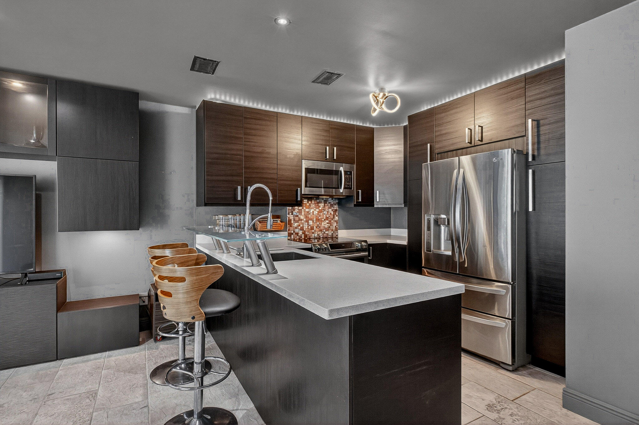 ISLAND HOME CONDO - Residential