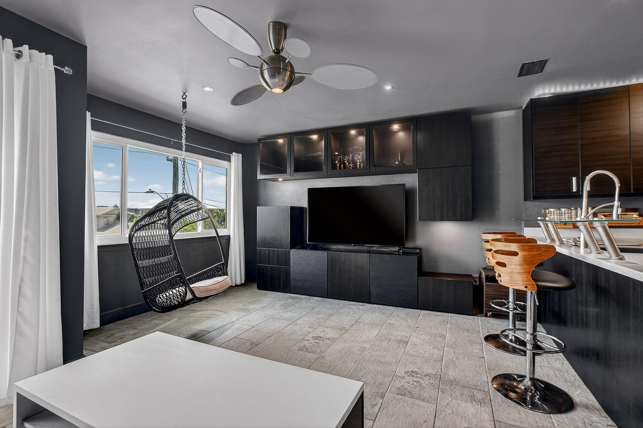 ISLAND HOME CONDO - Residential