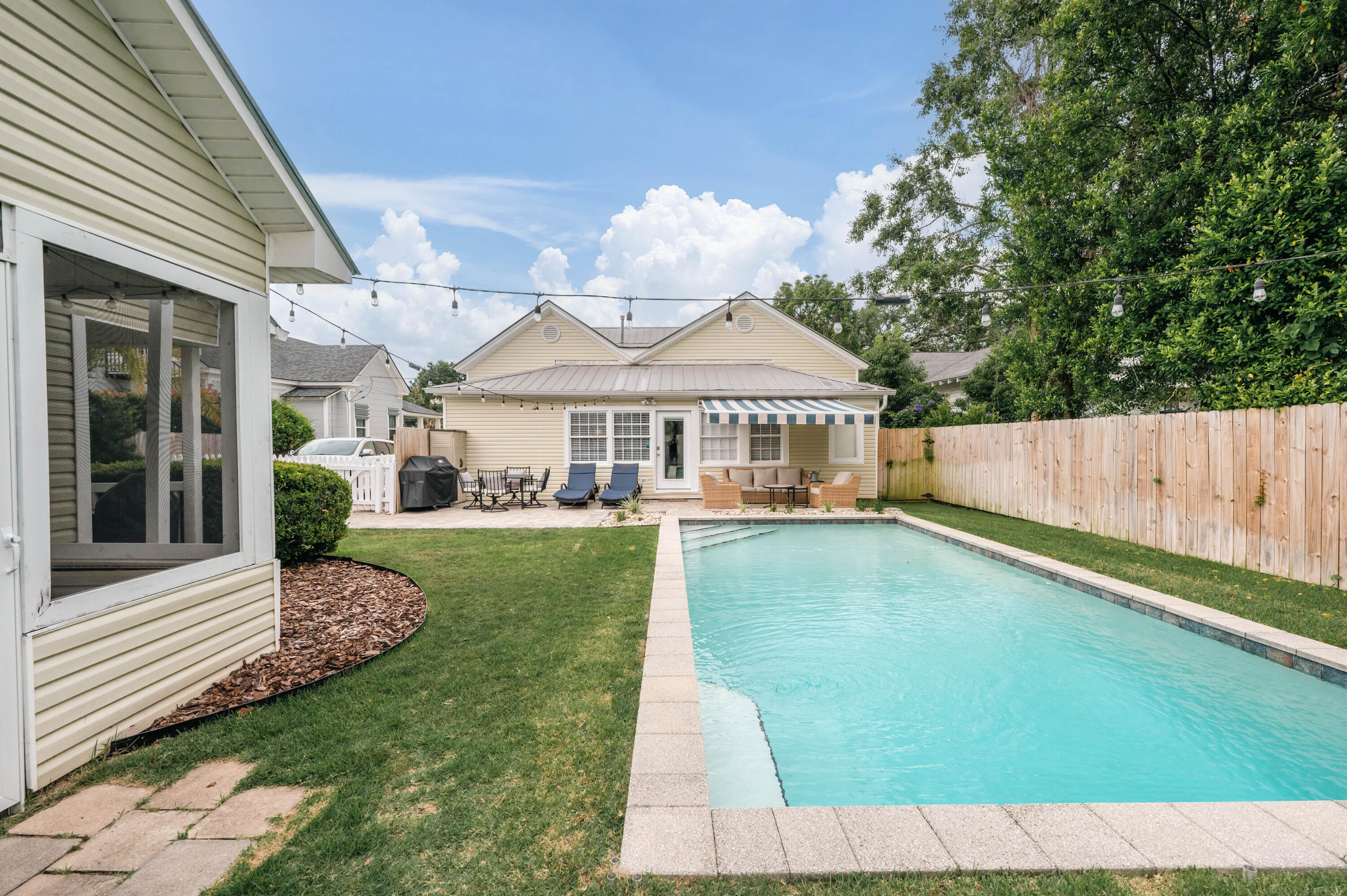 NONESUCH WAY - Residential