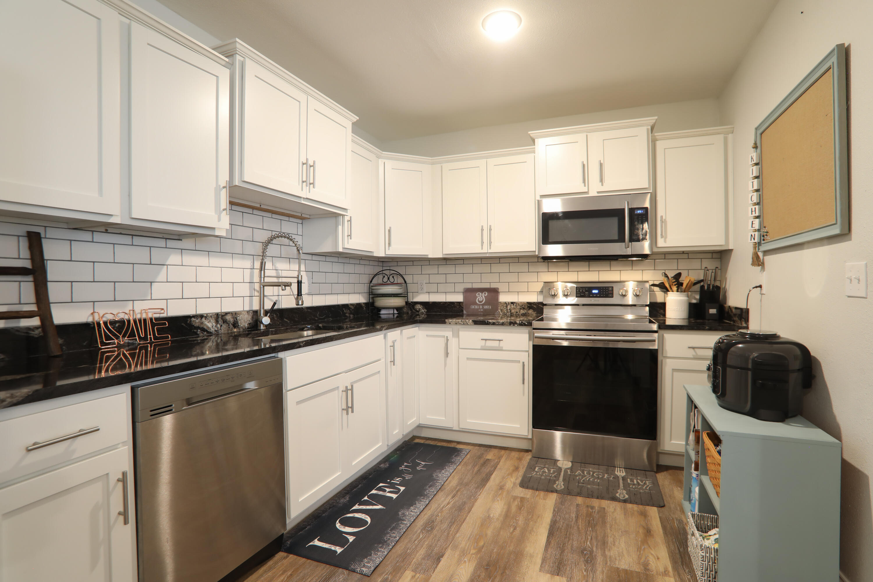 WINTHROP PLACE - Residential