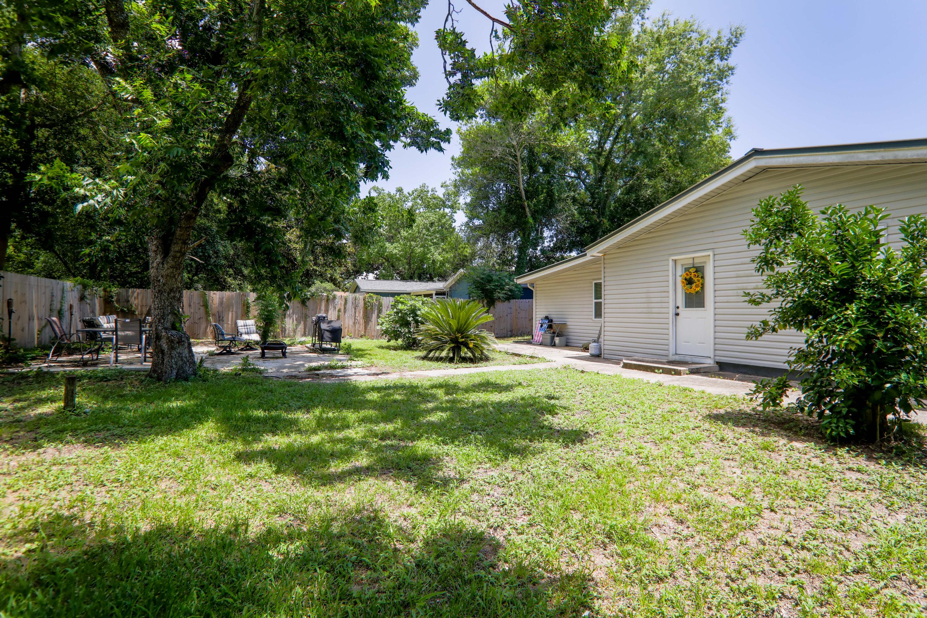 WINTHROP PLACE - Residential