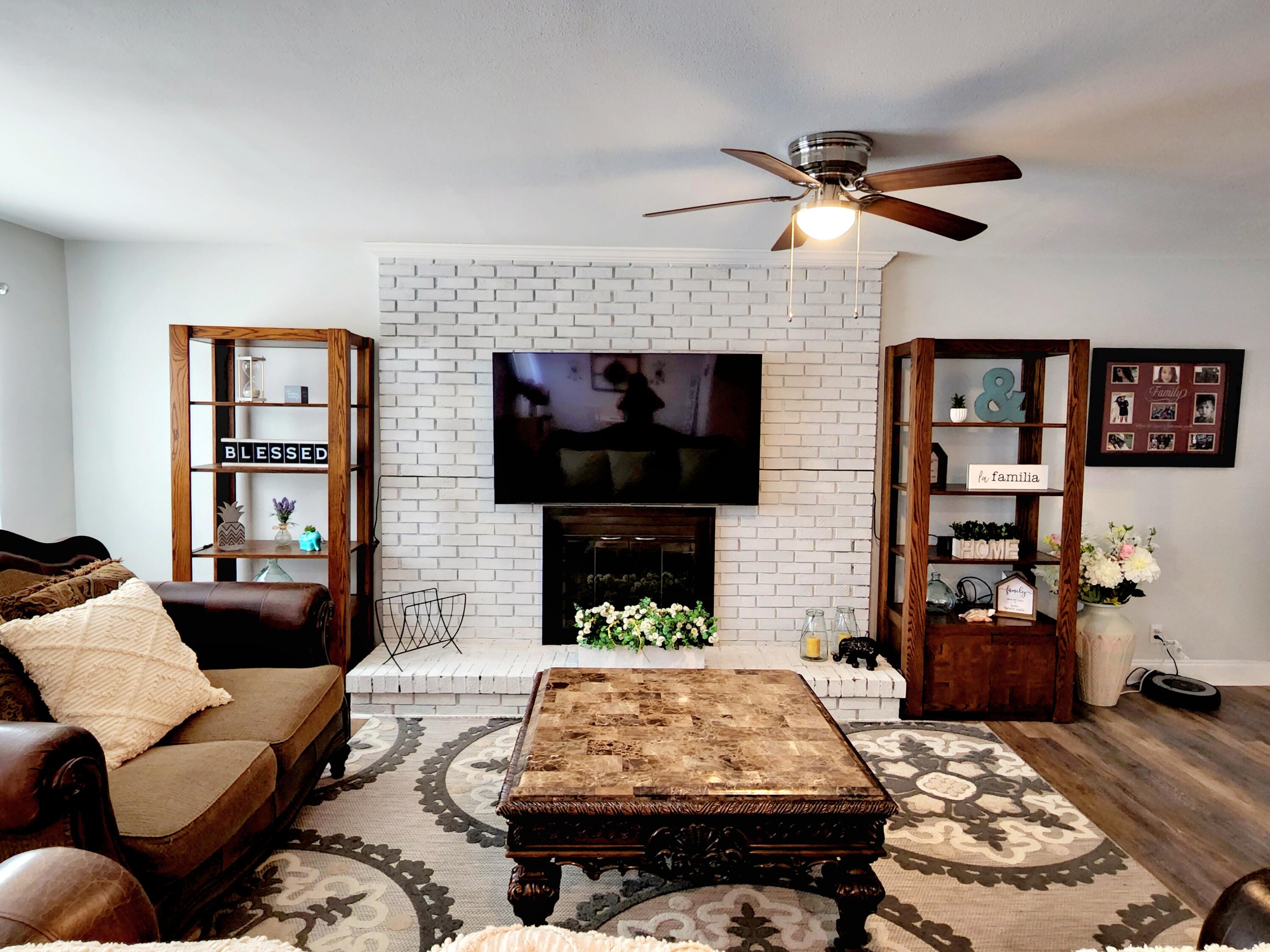 WINTHROP PLACE - Residential