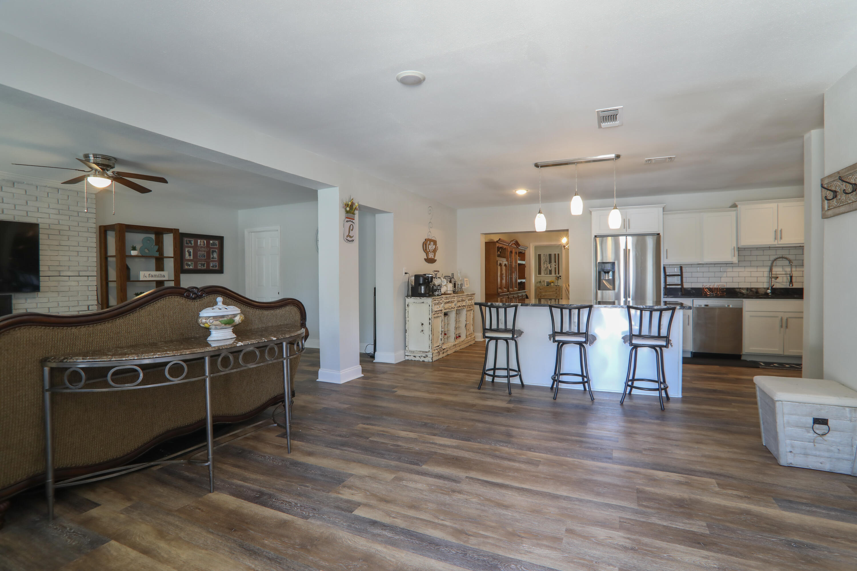 WINTHROP PLACE - Residential