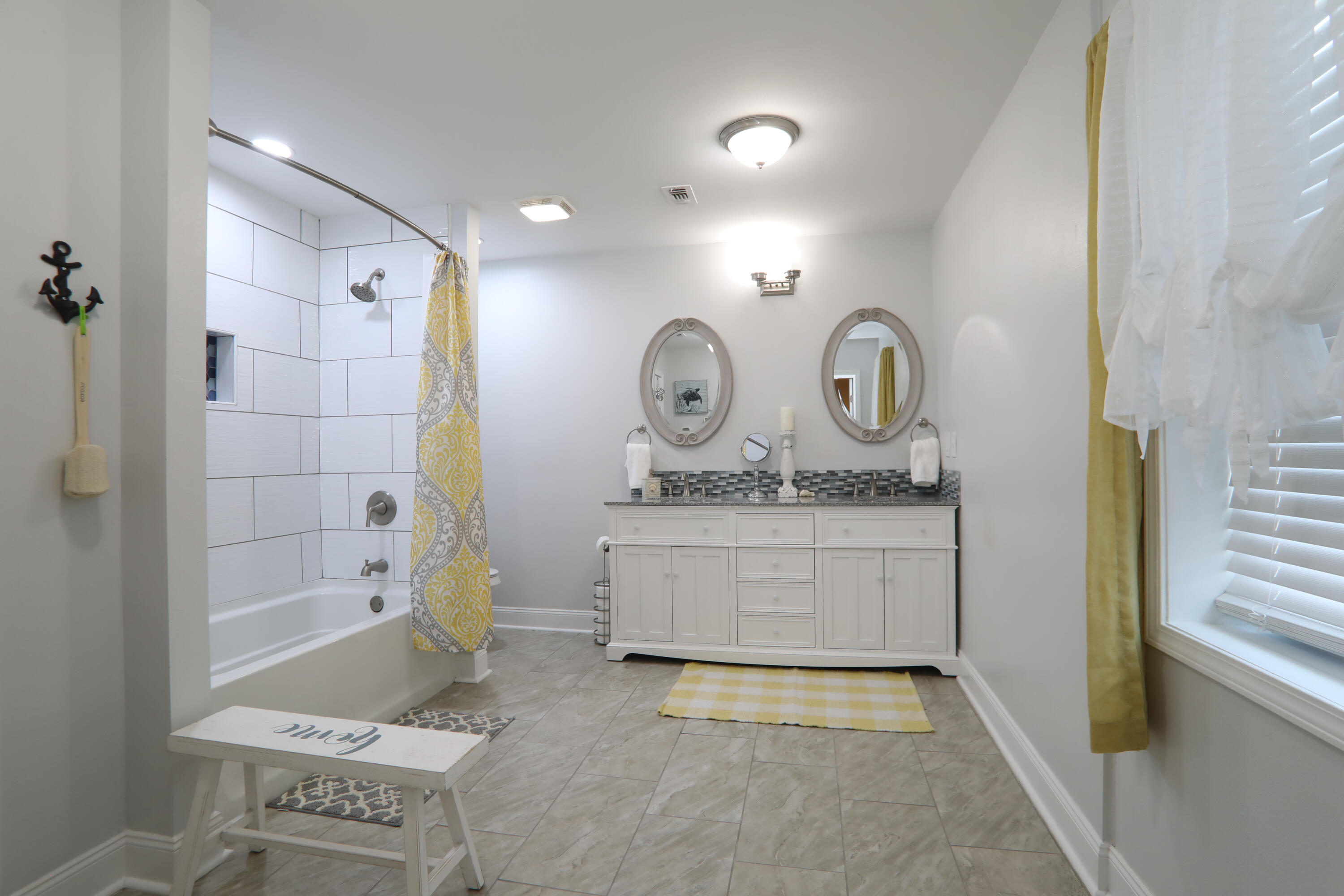 WINTHROP PLACE - Residential