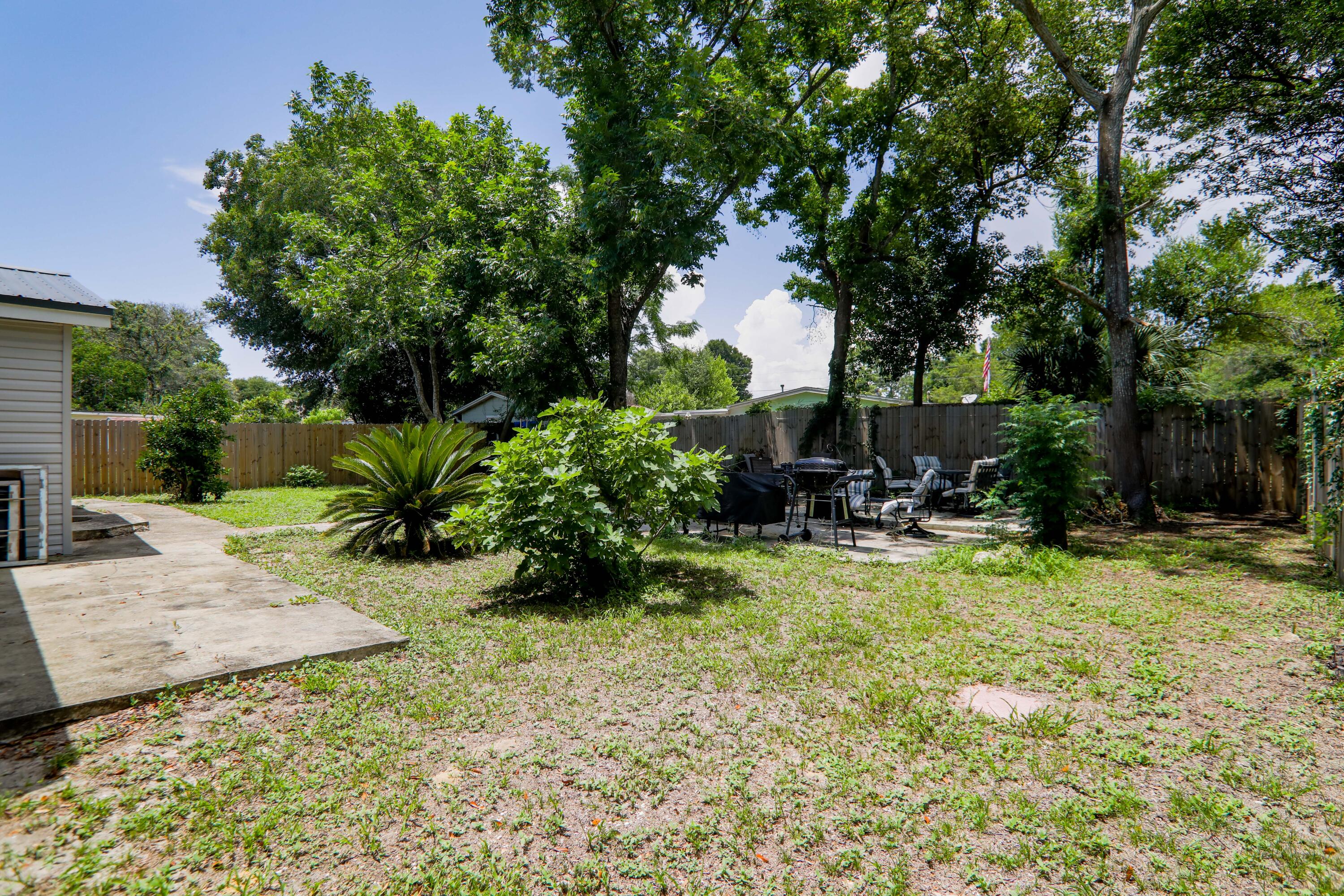 WINTHROP PLACE - Residential