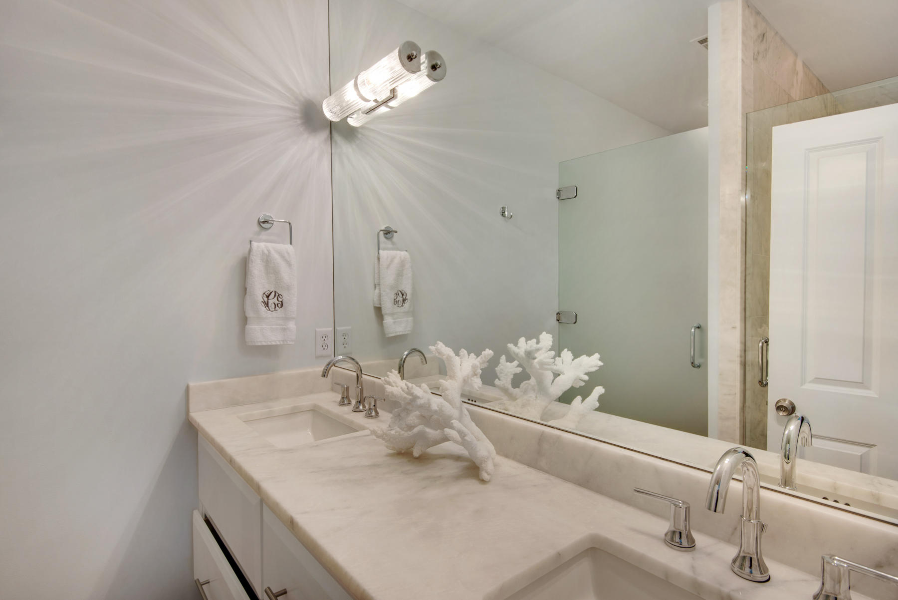 MAGNOLIA BEACH - Residential