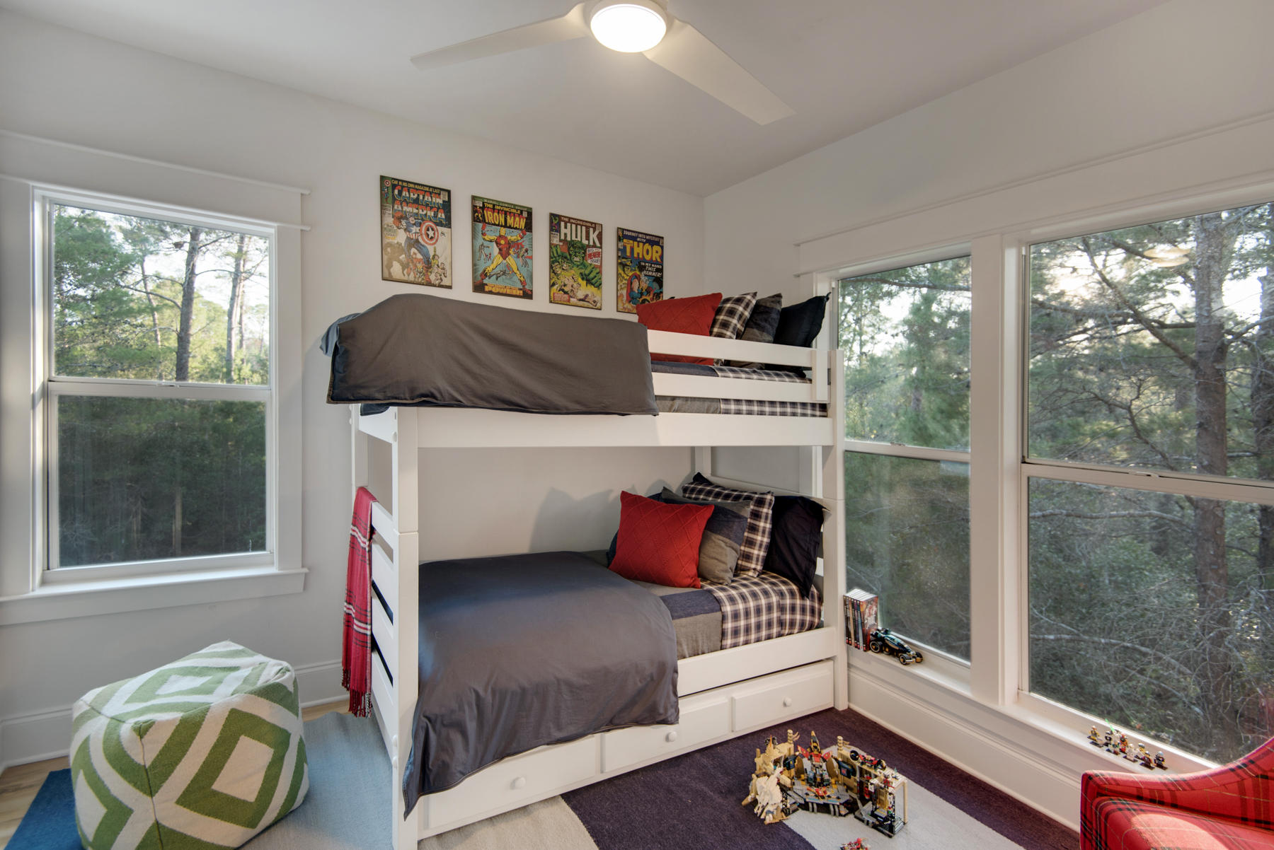 MAGNOLIA BEACH - Residential