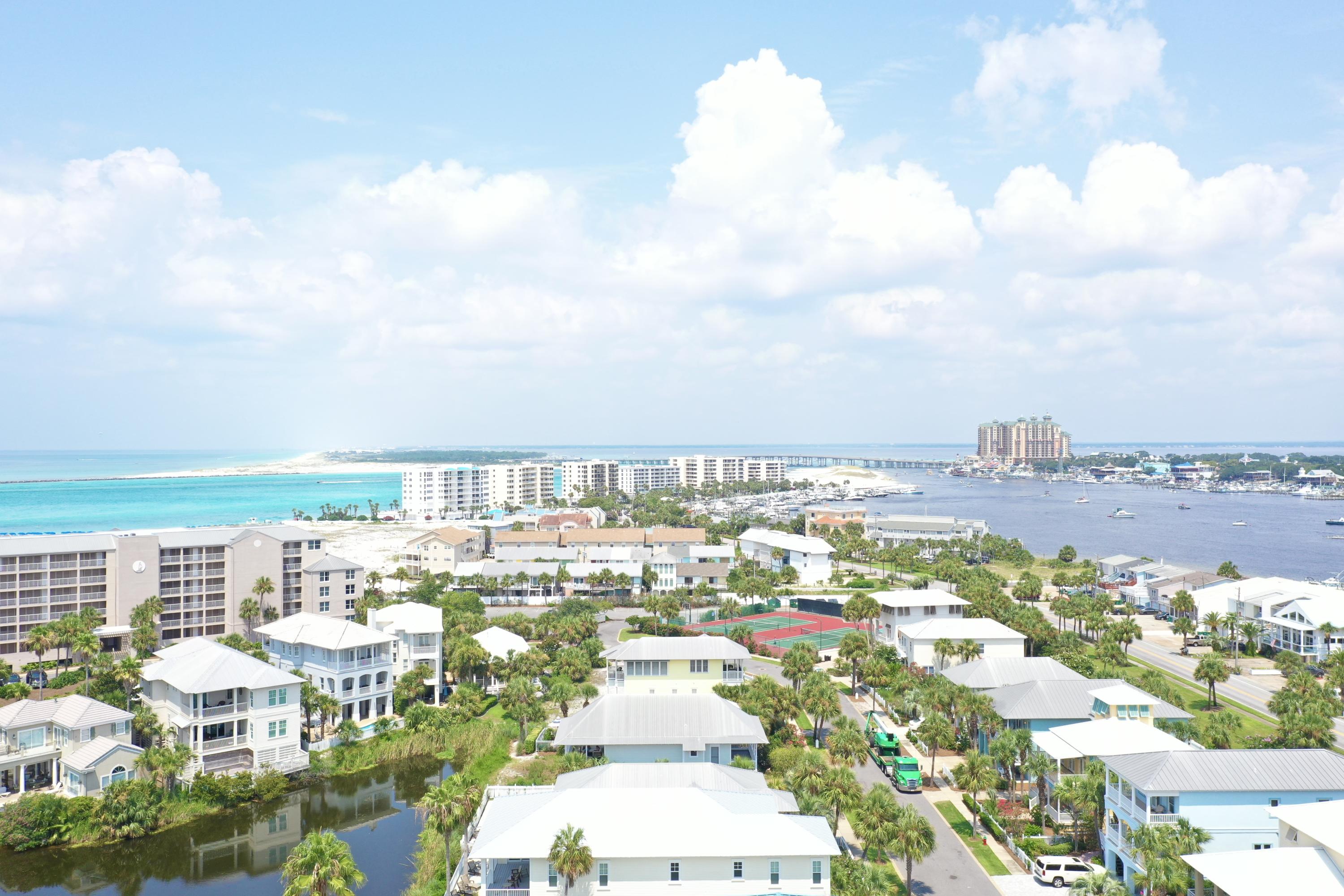 DESTIN POINTE - Residential