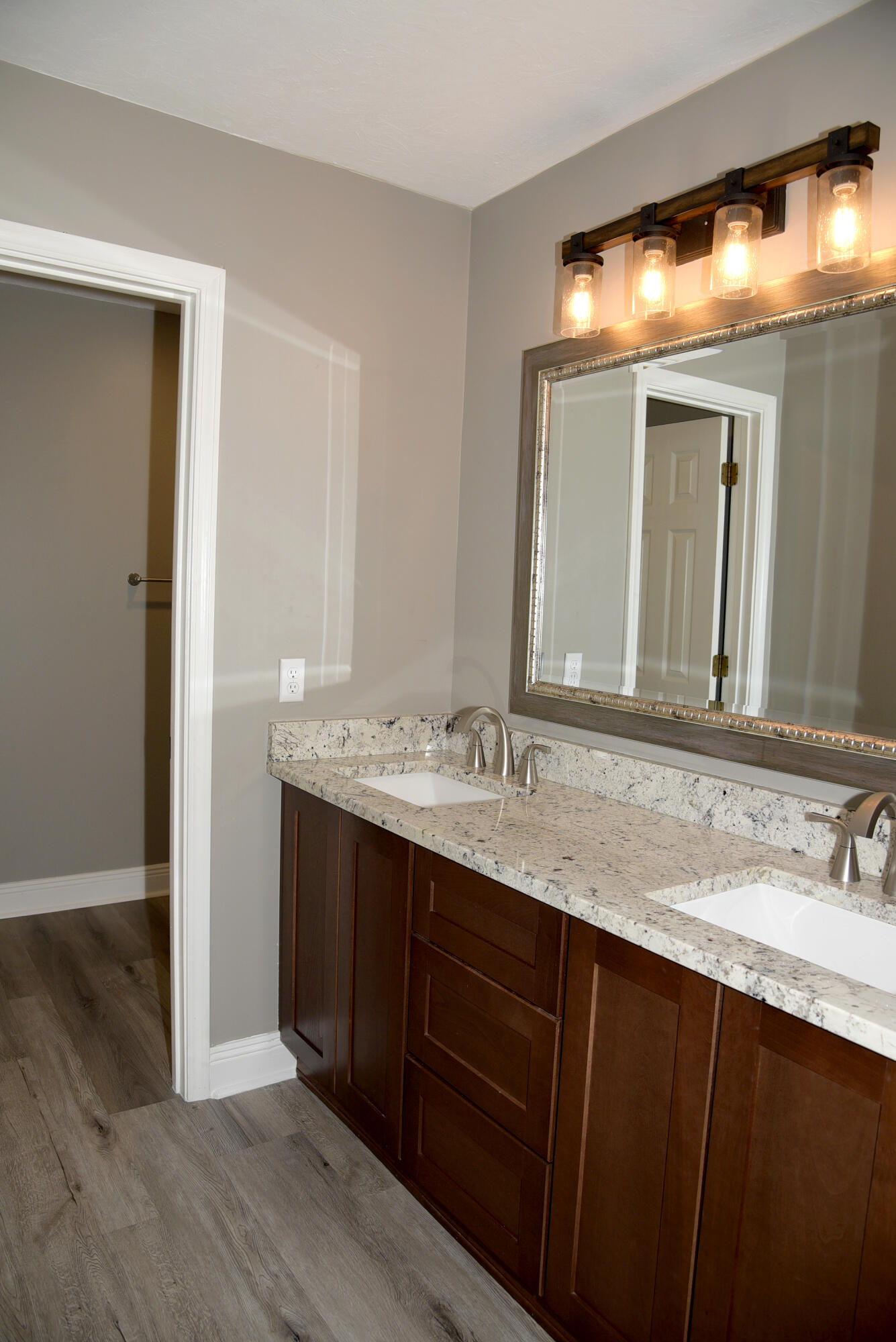 GARNIERS CAY T/H - Residential Lease