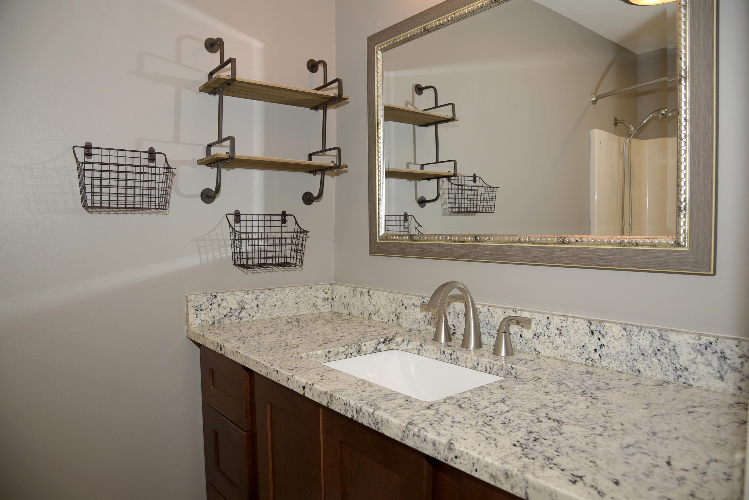 GARNIERS CAY T/H - Residential Lease