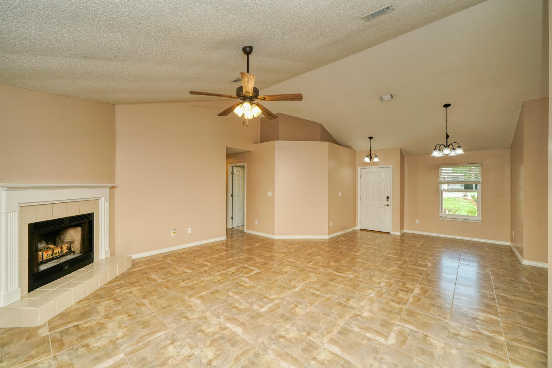 TURKEY-CREEK ESTATES - Residential