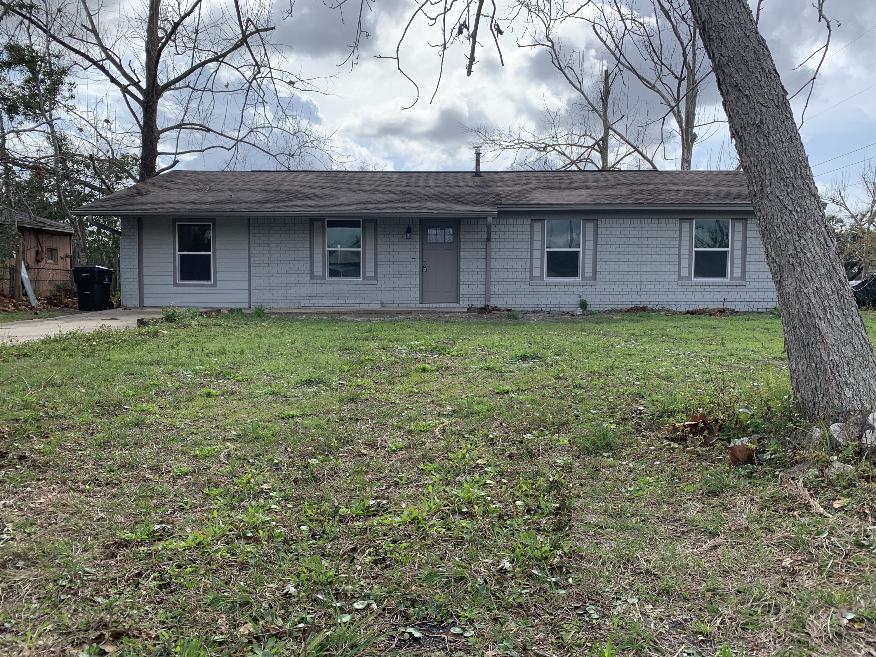 TOWN AND COUNTRY ESTATES - Residential