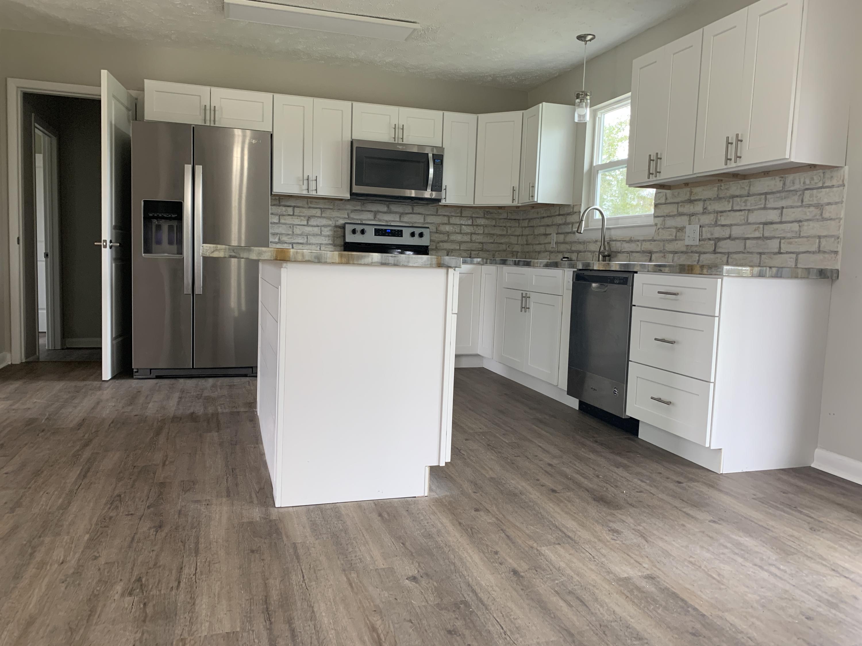 TOWN AND COUNTRY ESTATES - Residential