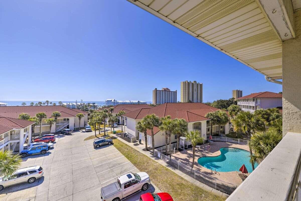 HORIZON SOUTH 19 CONDO - Residential