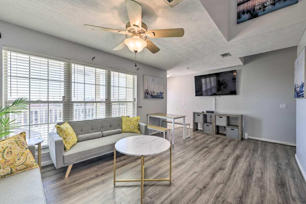 HORIZON SOUTH 19 CONDO - Residential