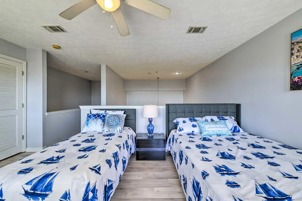 HORIZON SOUTH 19 CONDO - Residential