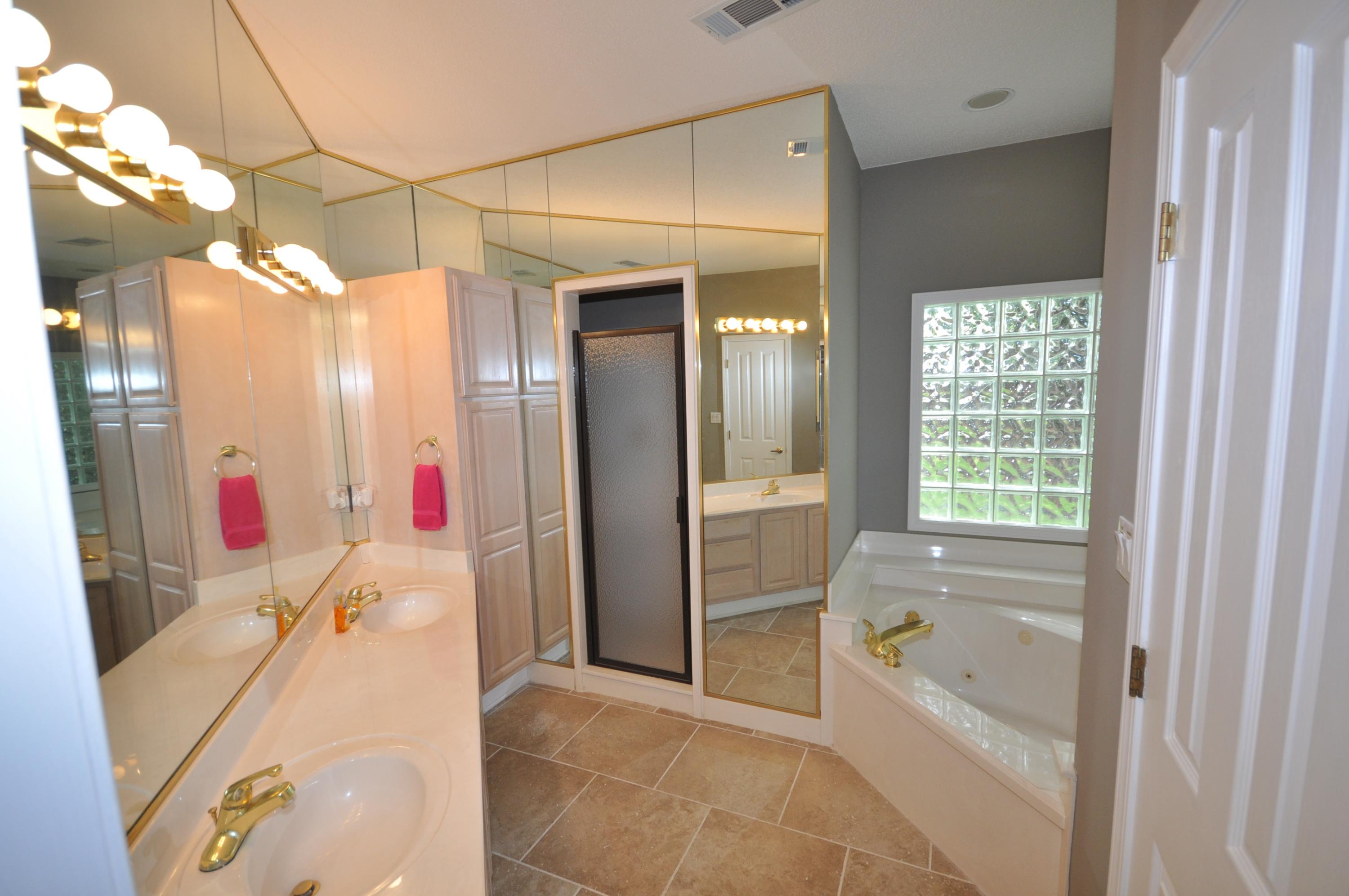 BAYTOWNE AVE EAST - Residential Lease