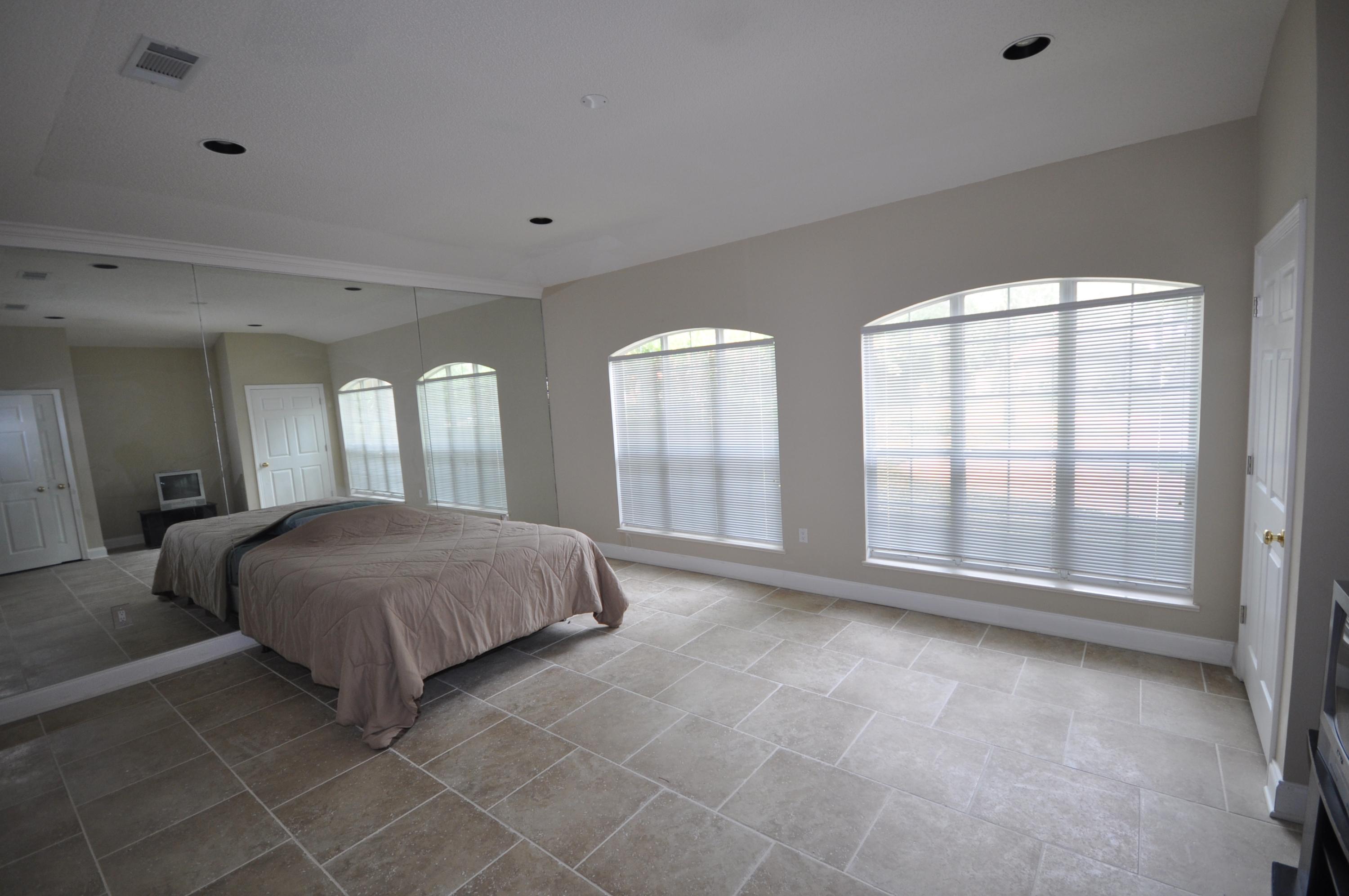 BAYTOWNE AVE EAST - Residential Lease