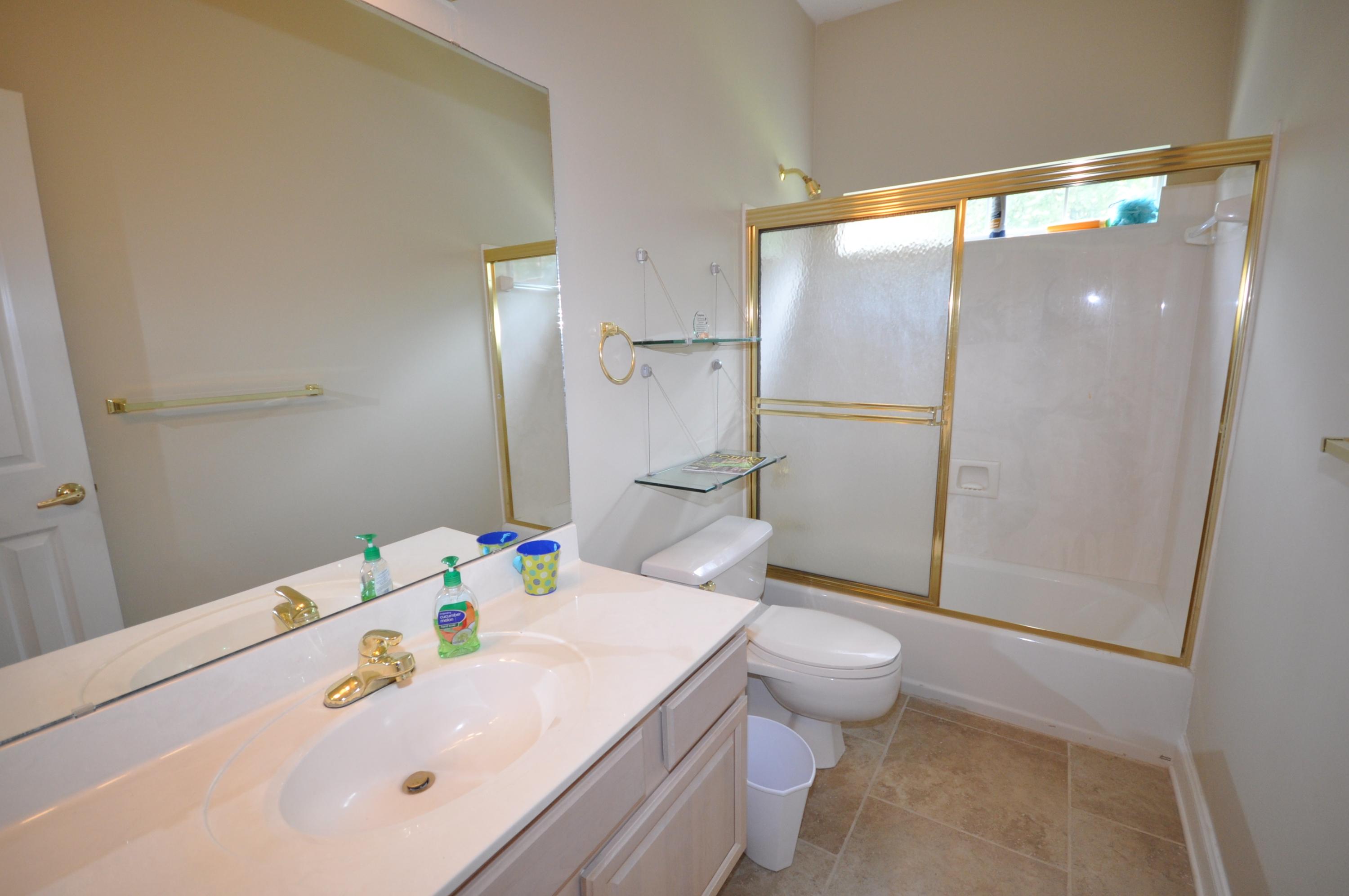 BAYTOWNE AVE EAST - Residential Lease