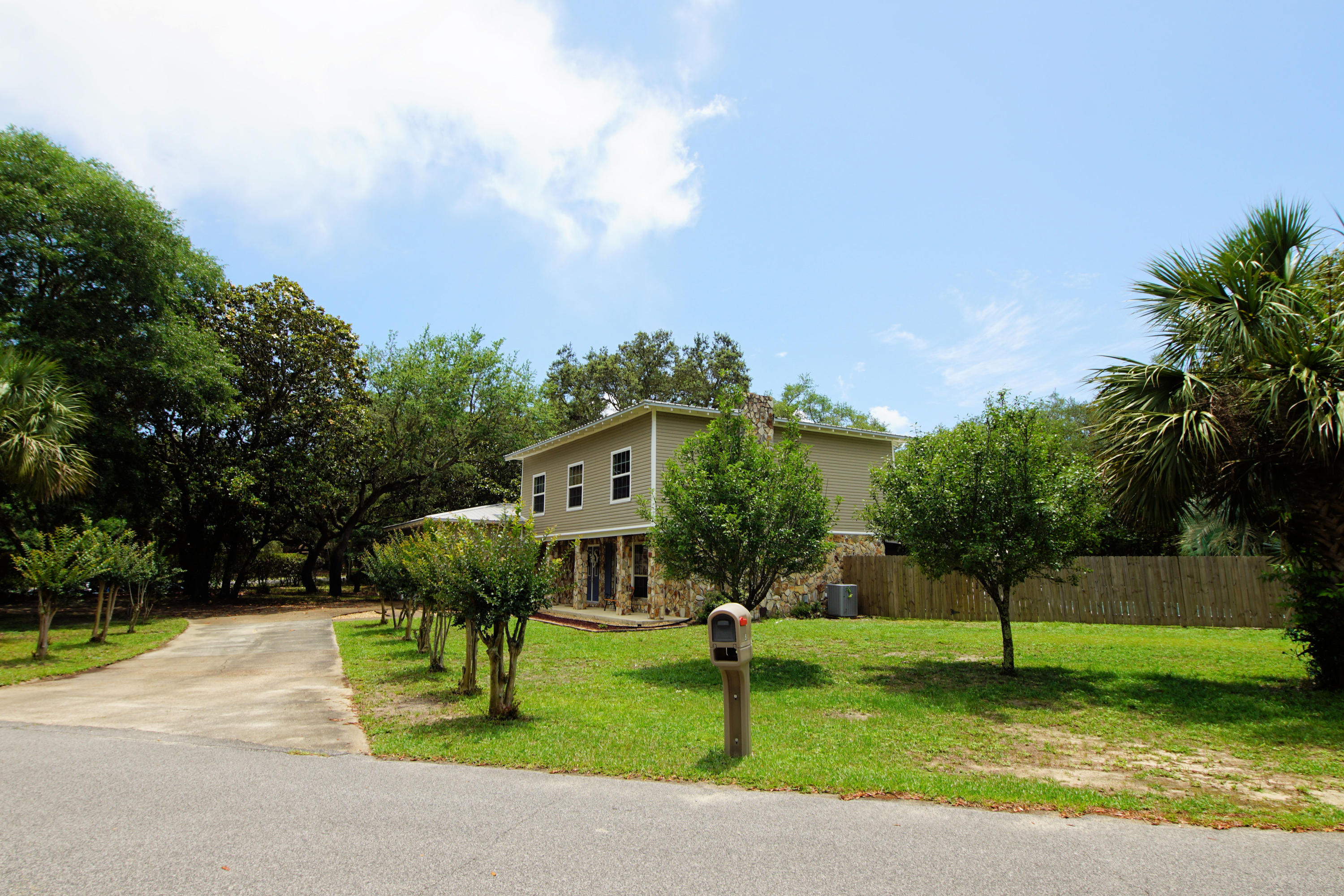 Poquito Bayou - Residential