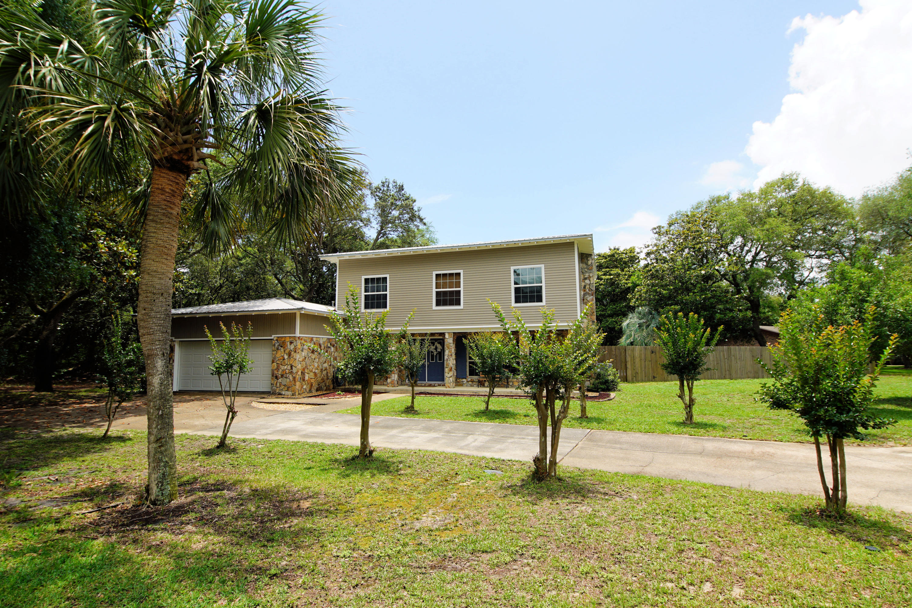 Poquito Bayou - Residential