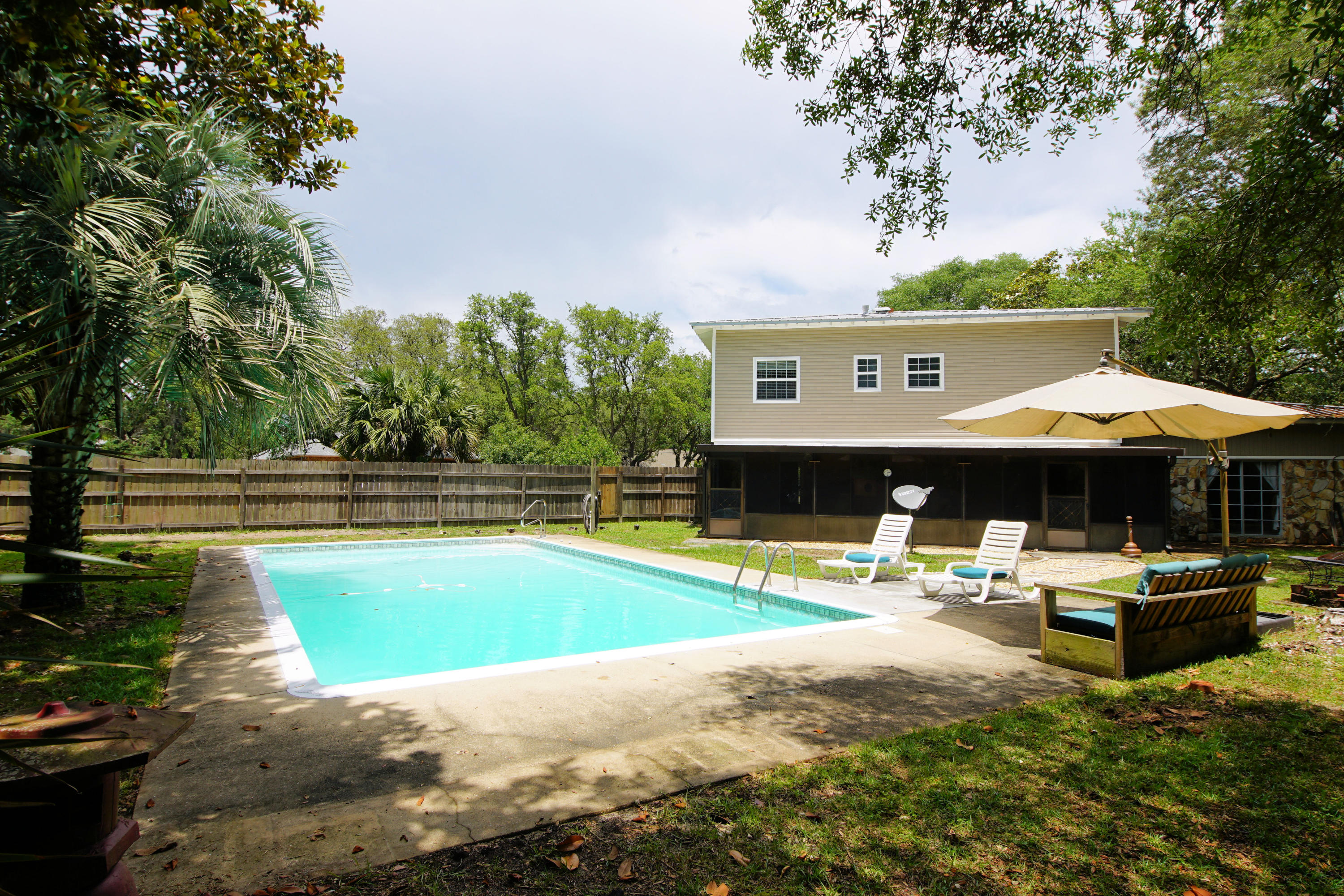 Poquito Bayou - Residential