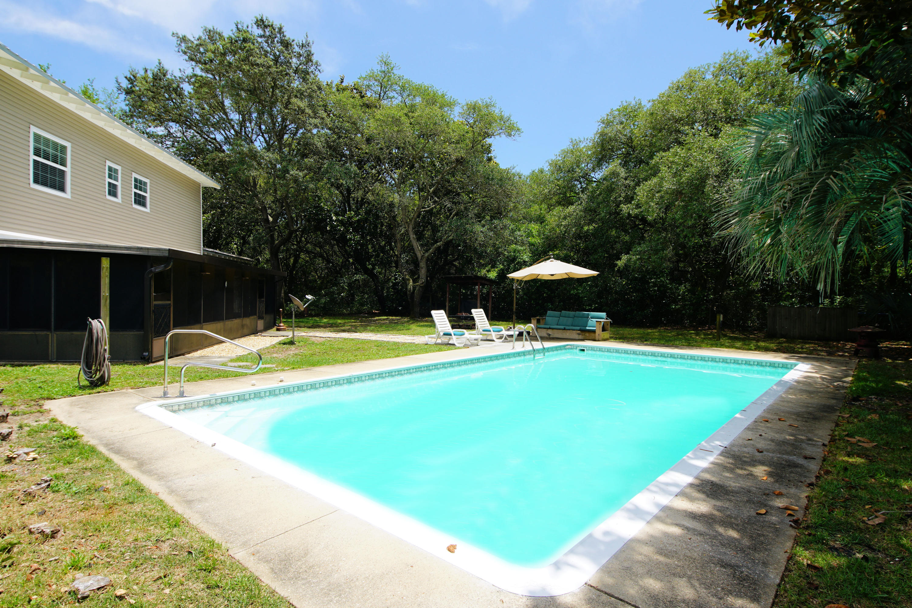 Poquito Bayou - Residential