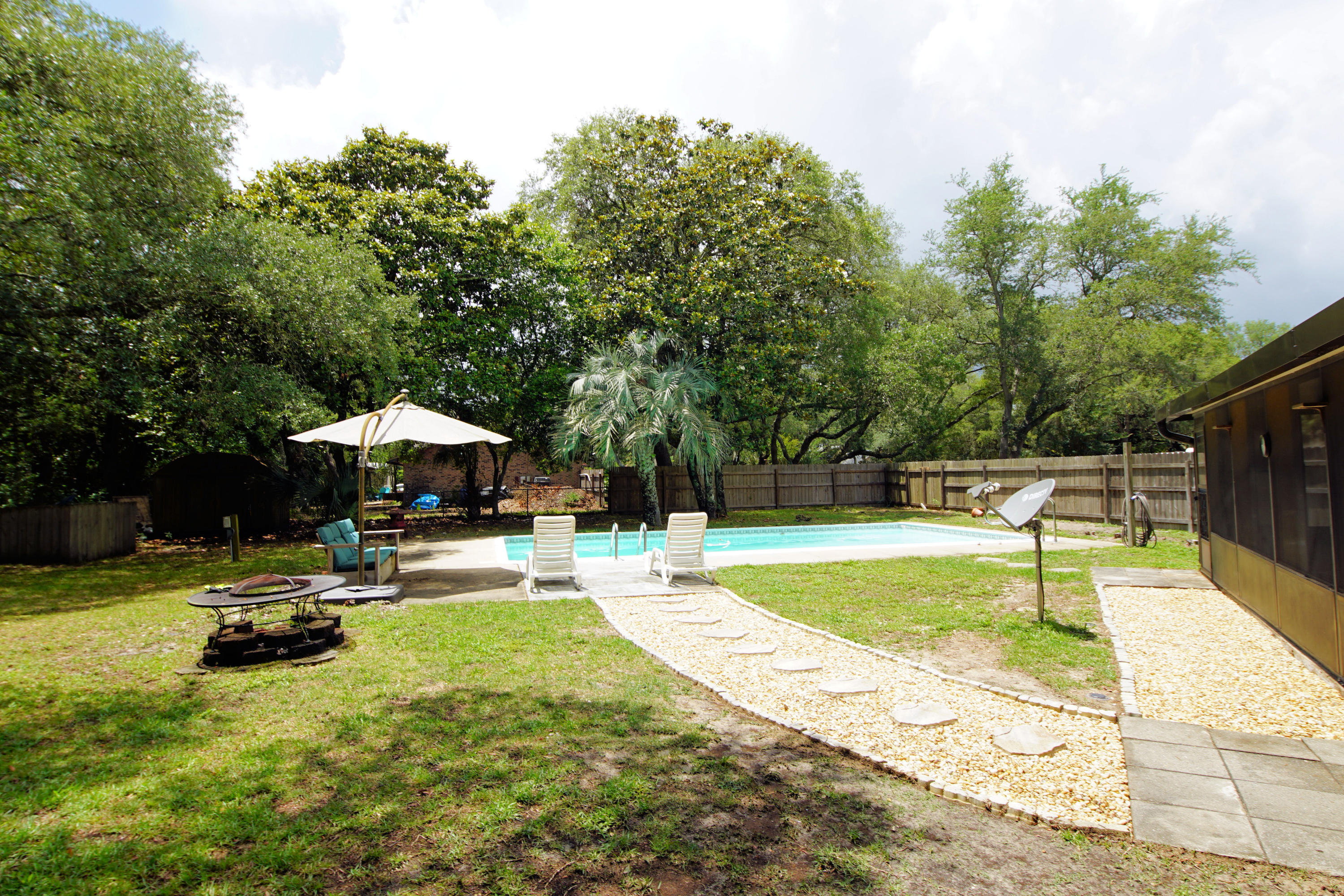 Poquito Bayou - Residential