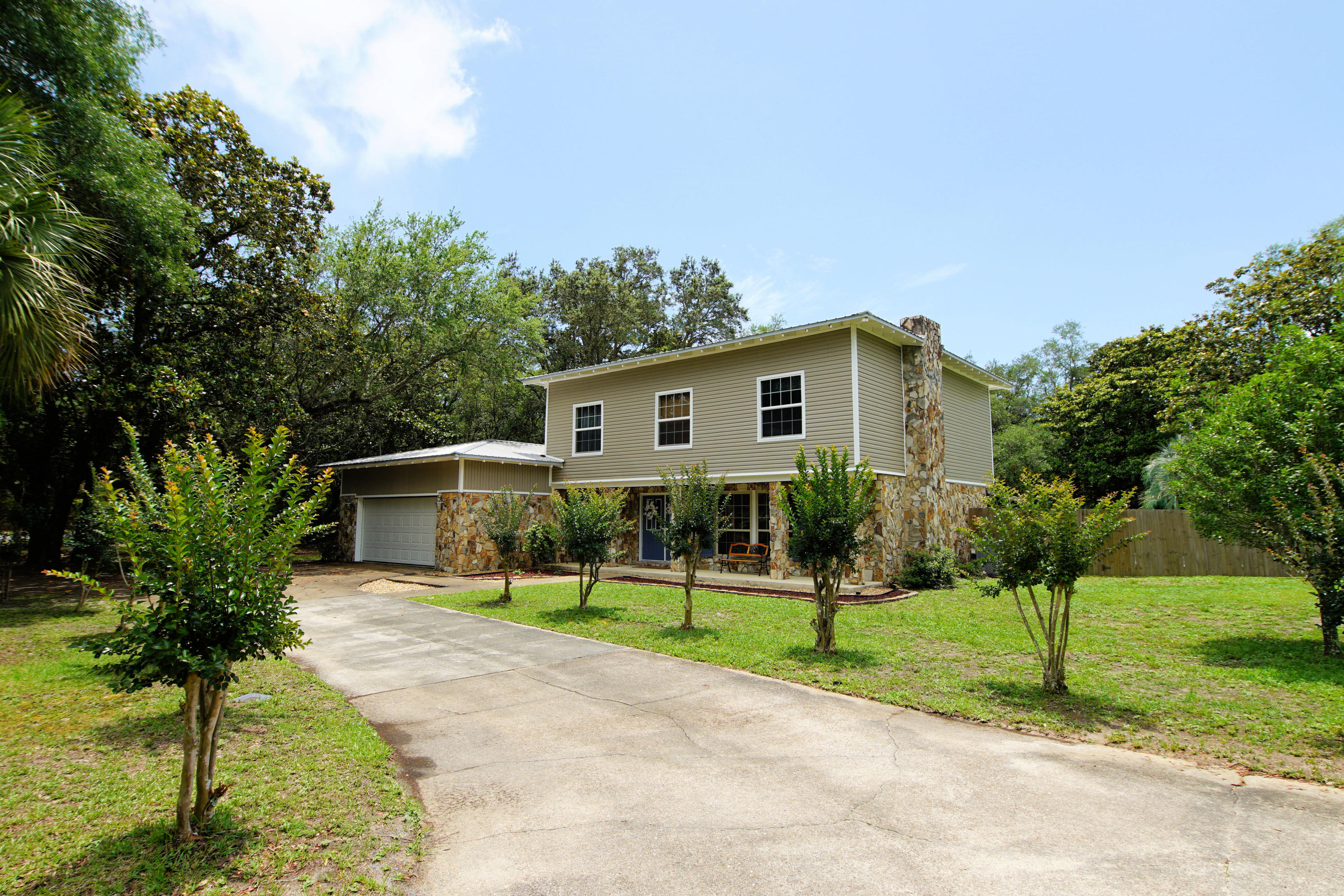 Poquito Bayou - Residential