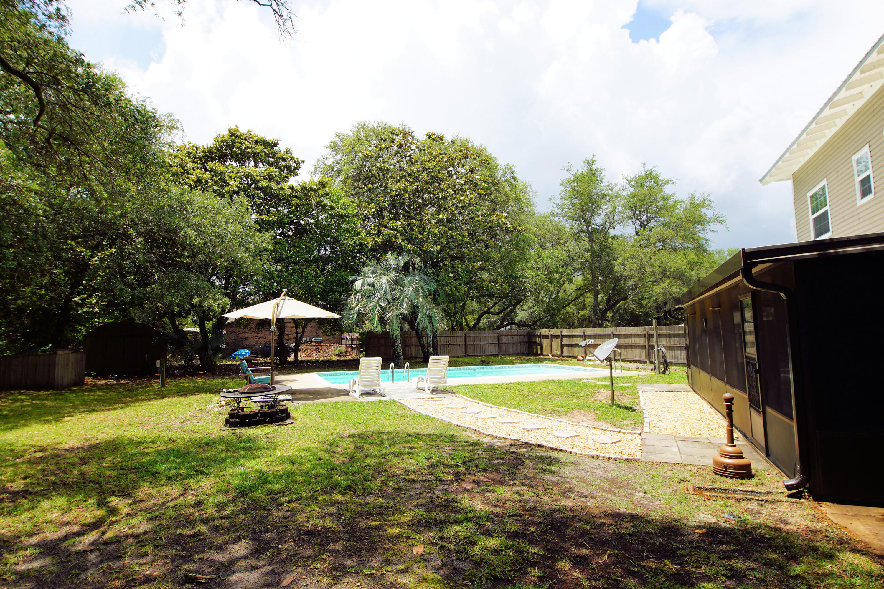 Poquito Bayou - Residential