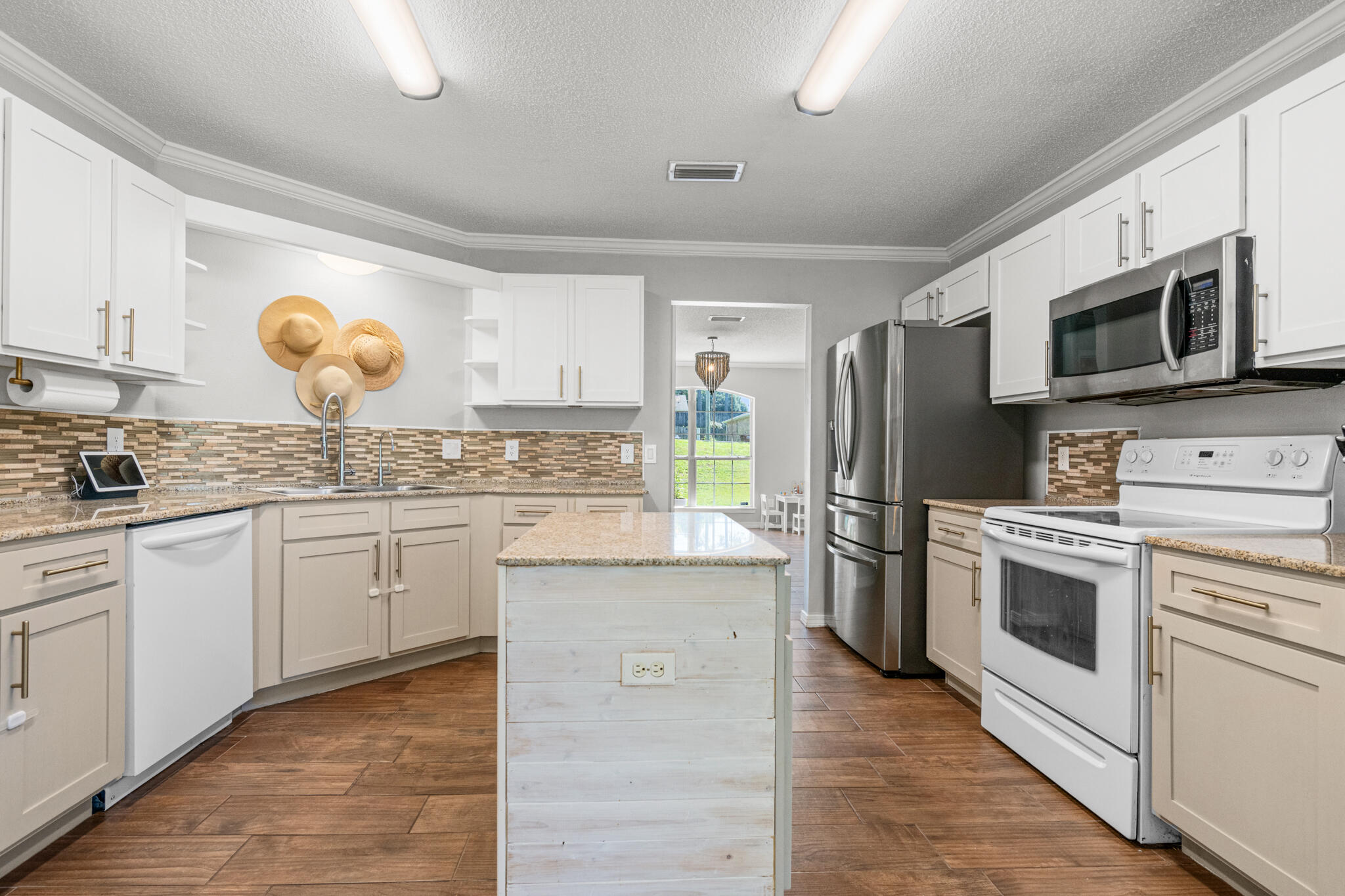 NORTHVIEW ESTATES - Residential