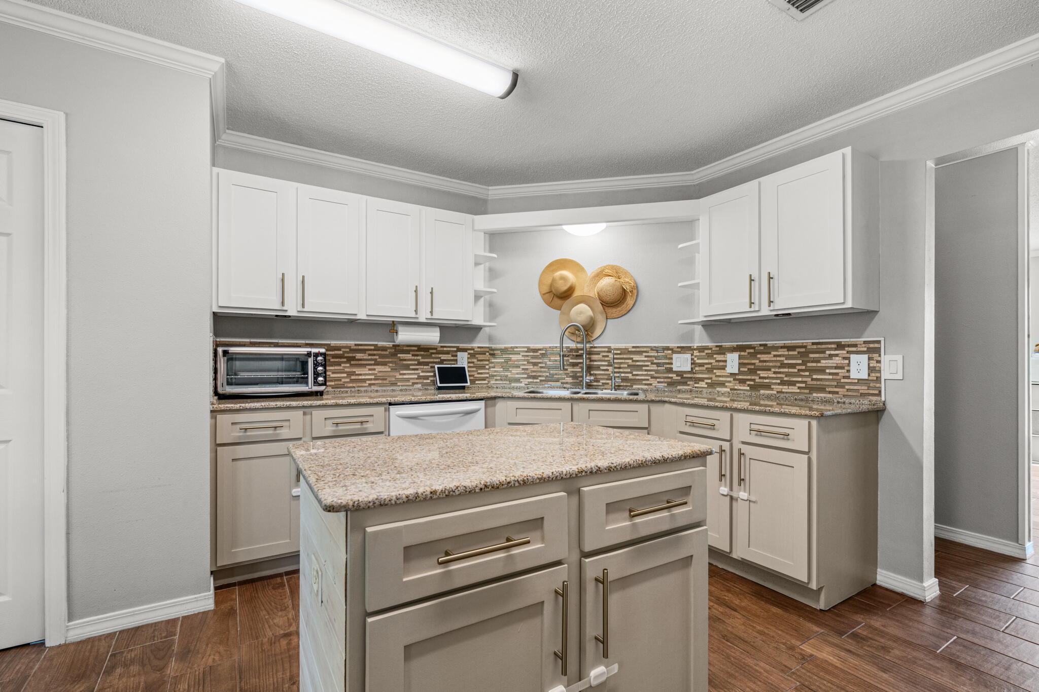 NORTHVIEW ESTATES - Residential
