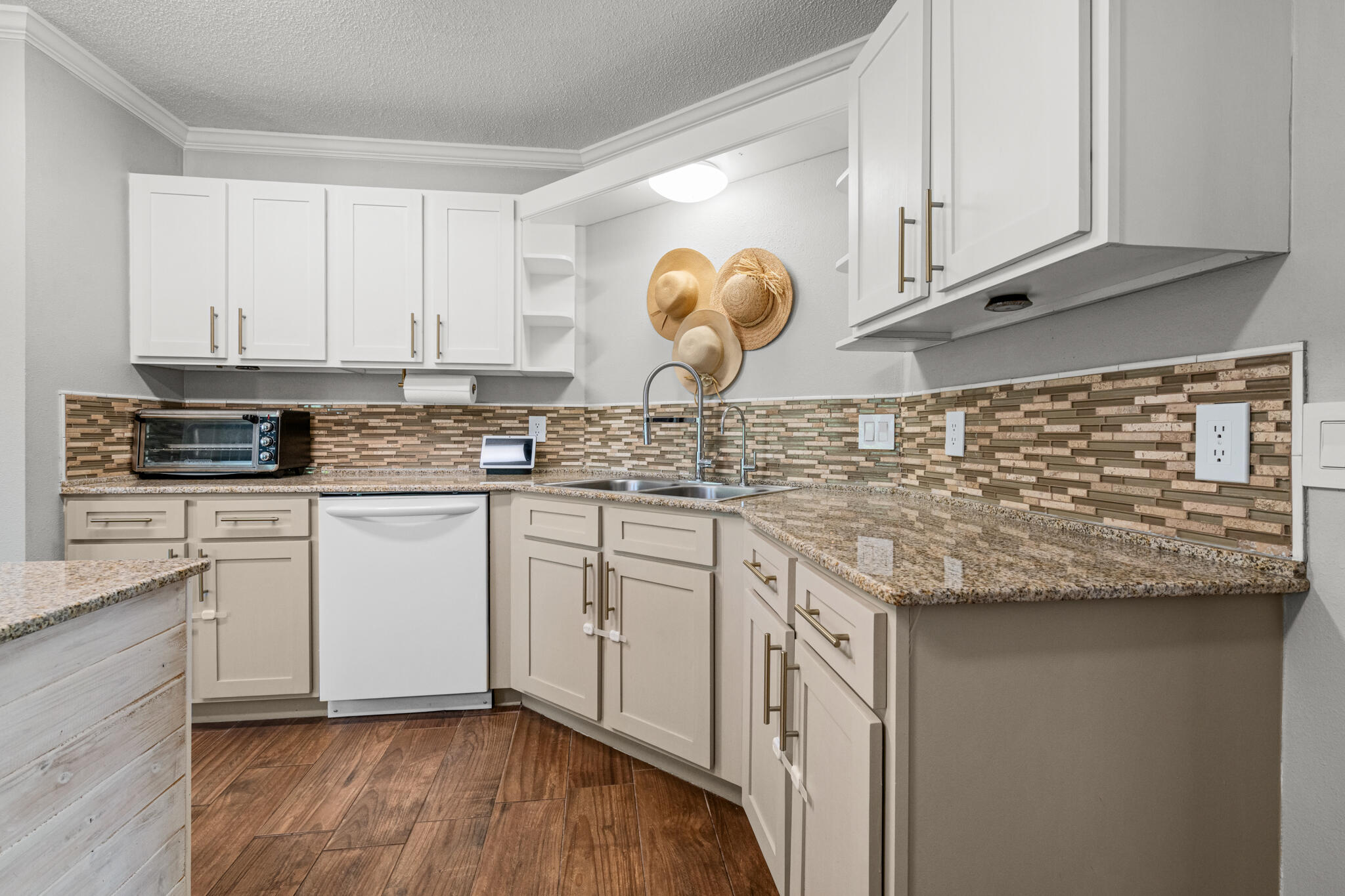 NORTHVIEW ESTATES - Residential