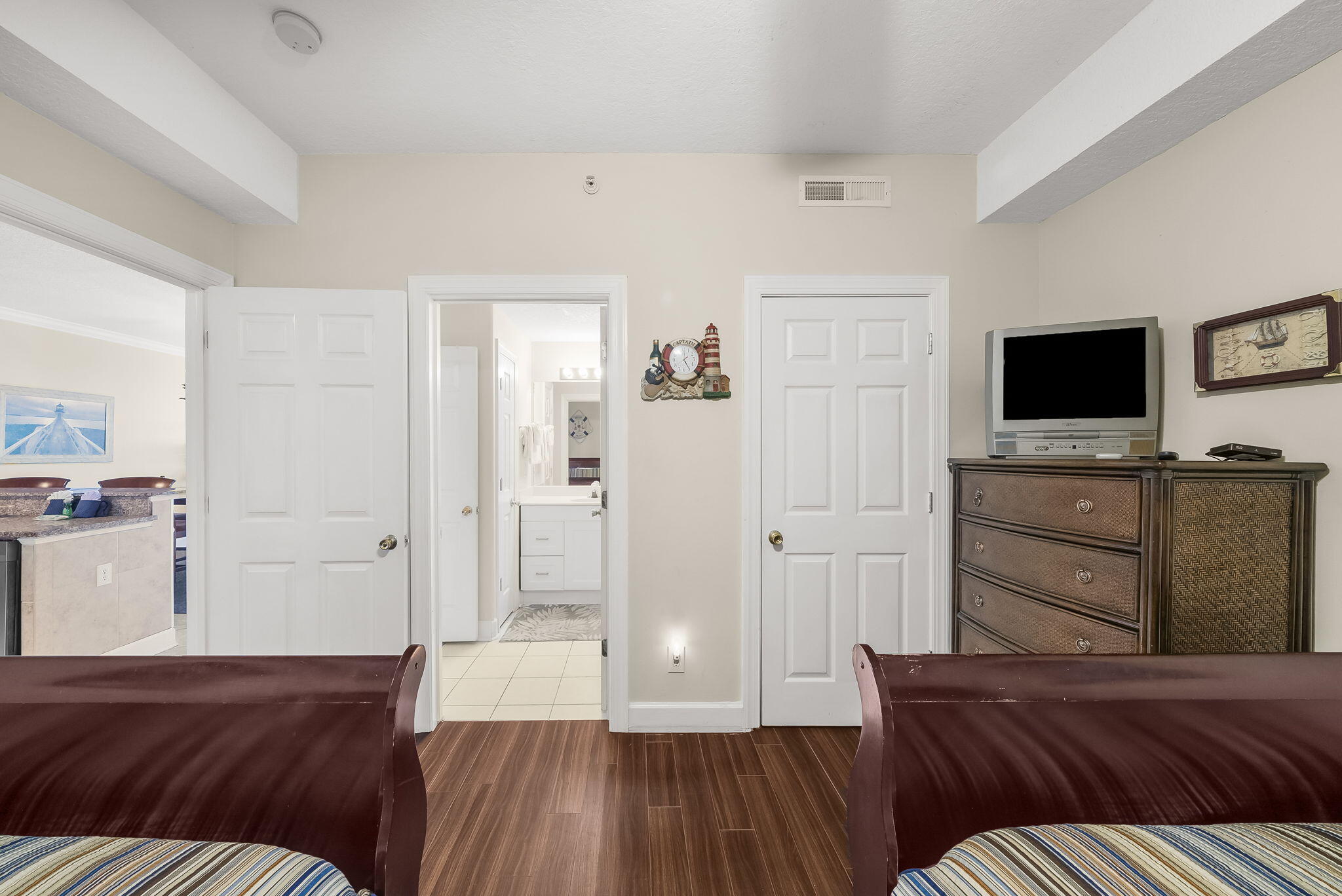 EMERALD ISLE - Residential