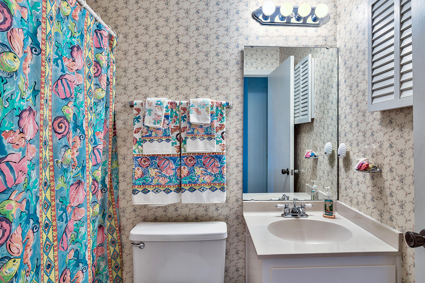 BAYOU VILLAGE CONDO PH 1 - Residential