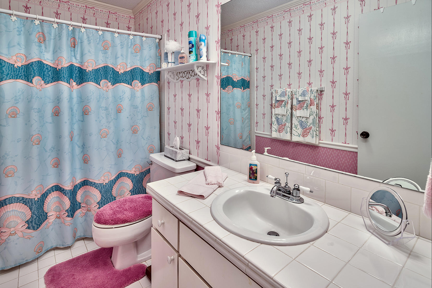 BAYOU VILLAGE CONDO PH 1 - Residential