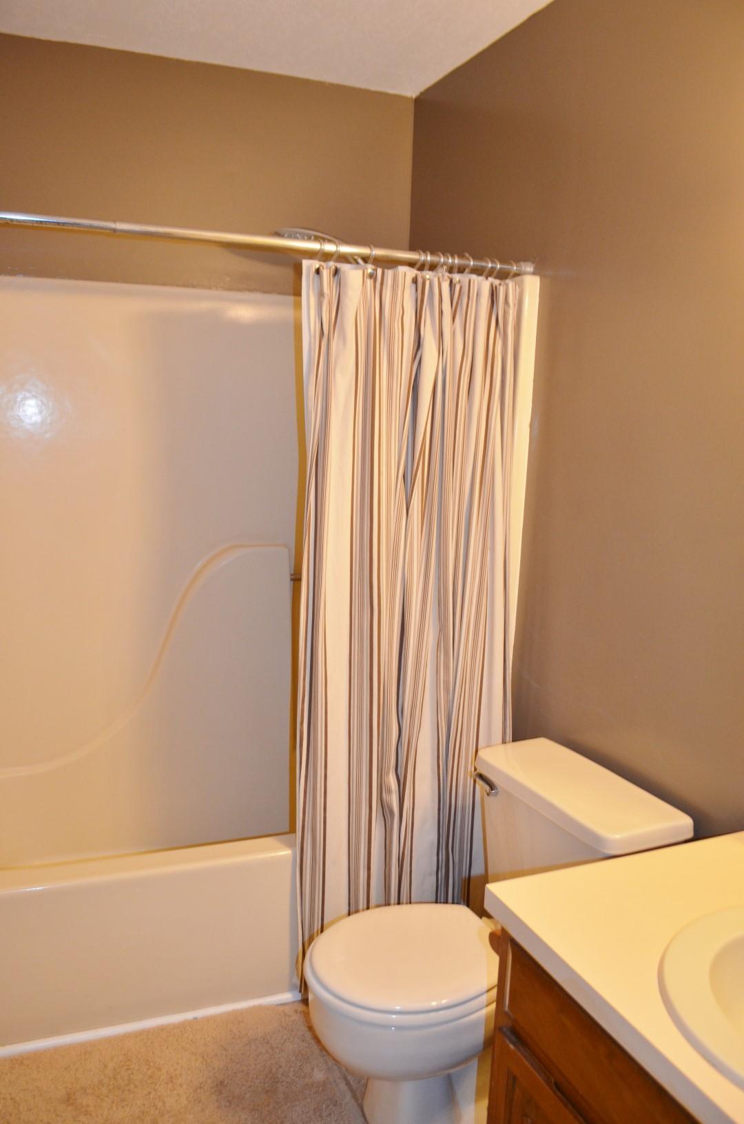 BAYVIEW MANOR - Residential