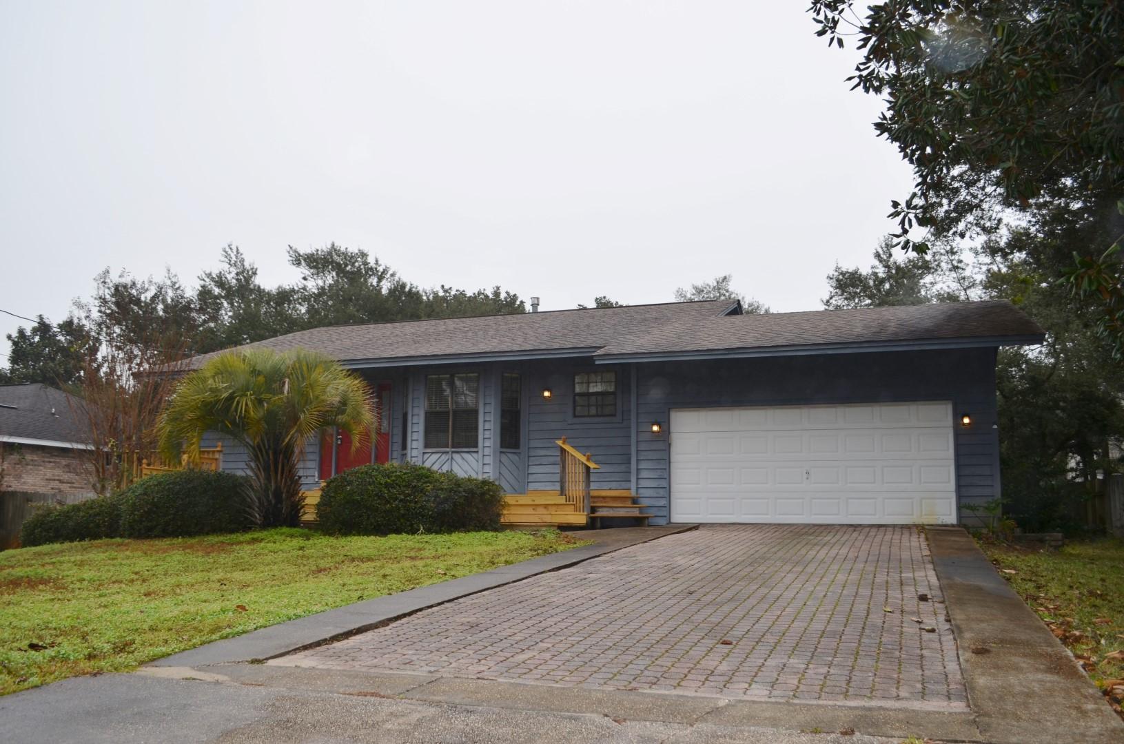 BAYVIEW MANOR - Residential