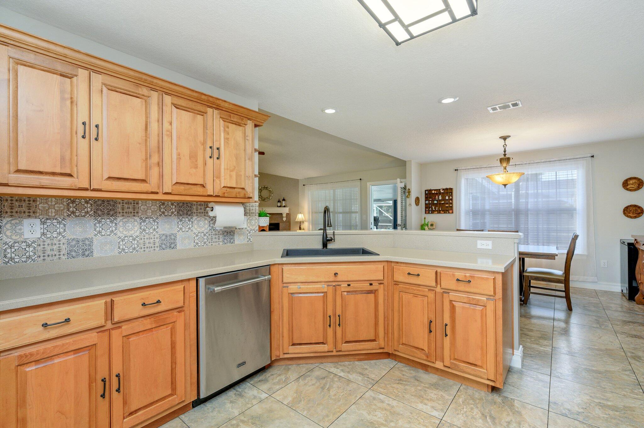 HERITAGE HILLS UNIT 1 - Residential